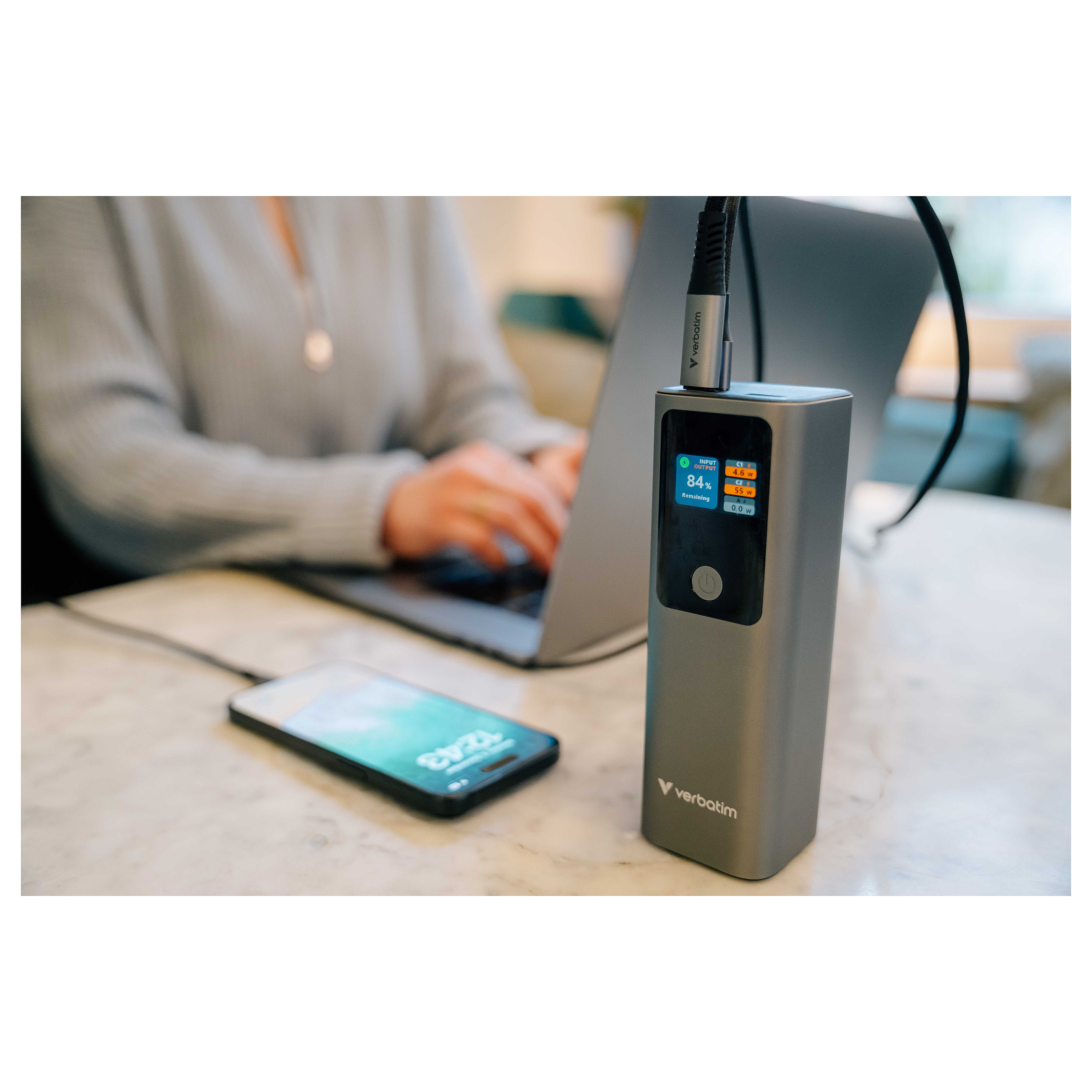Verbatim Charge ‘n’ Go 27000mAh Powerbank Grey USB-C PD 140W Fast Charging Portable Power Bank Laptop Phone Charger TFT Display - 10