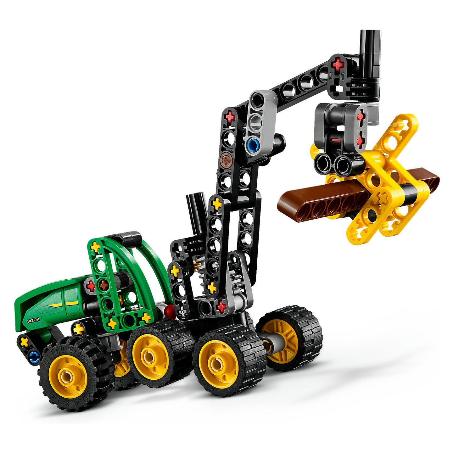 LEGO Technic John Deere 1470H Wheeled Harvester 42218 - 21