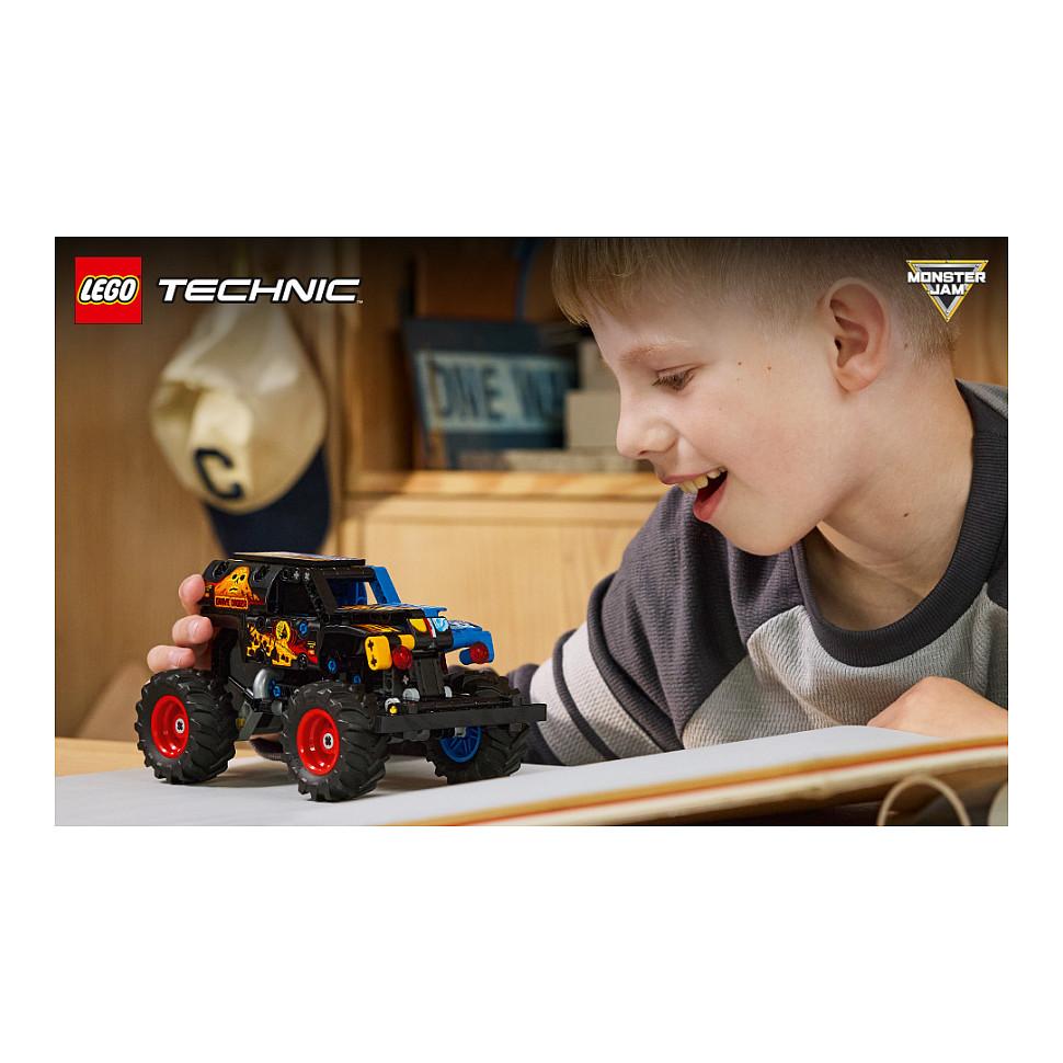 LEGO Technic Monster Jam Grave Digger Fire and Ice 42219 - 24