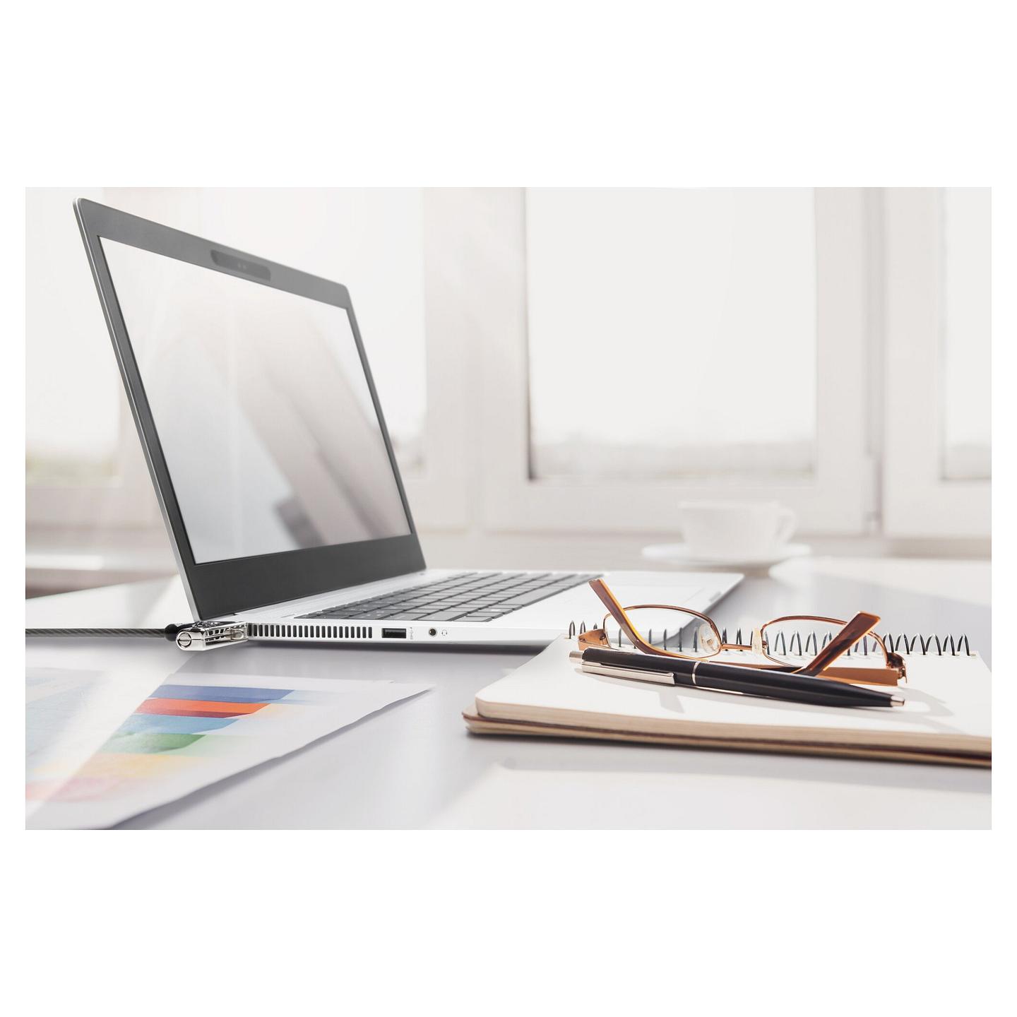 Bravë Sigurie Kensington Slim NanoSaver K60603WW / 1.8m / Kombinim me 4 Shifra / për Laptop - Zezë - 2