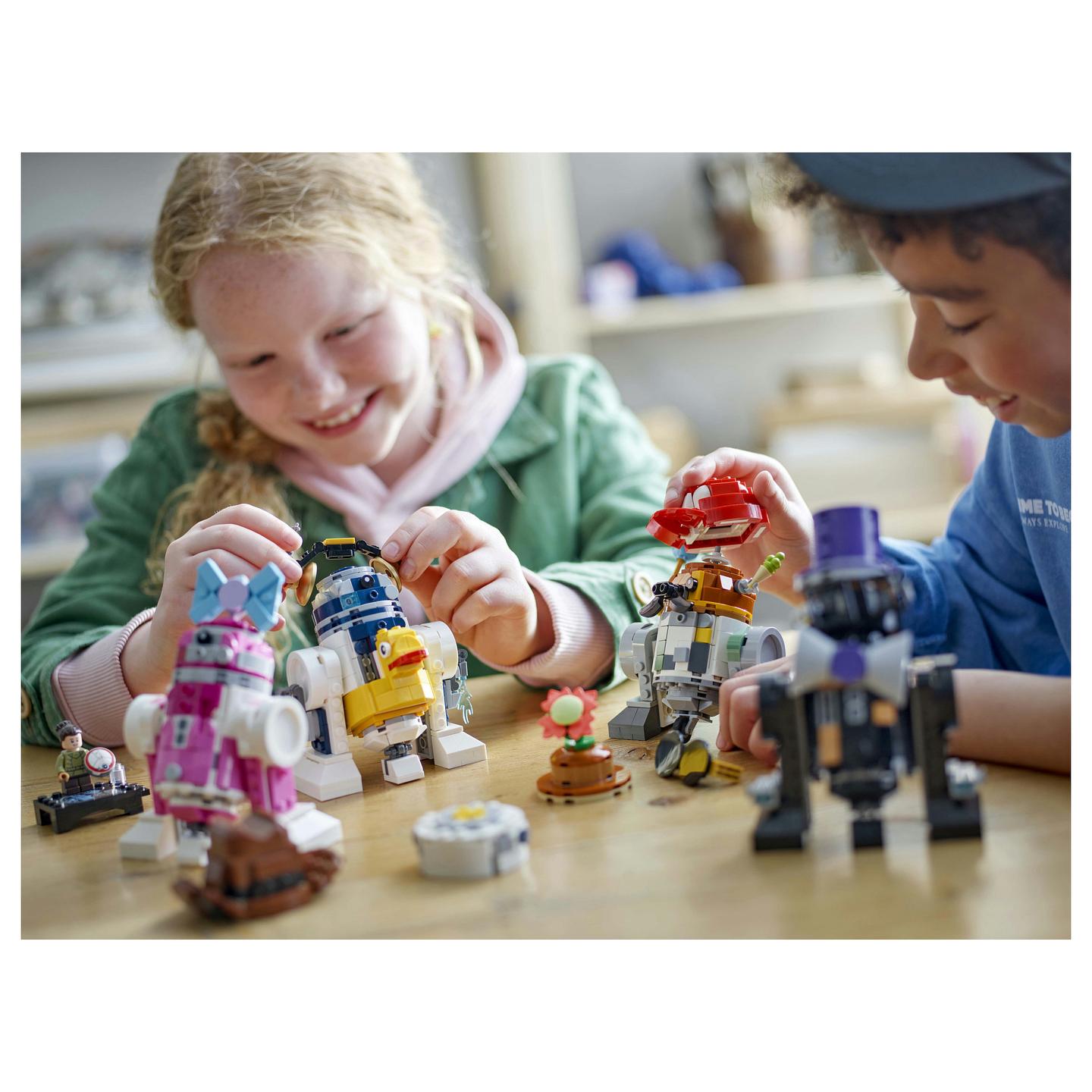 LEGO Star Wars Creative Play Droid Builder - 4