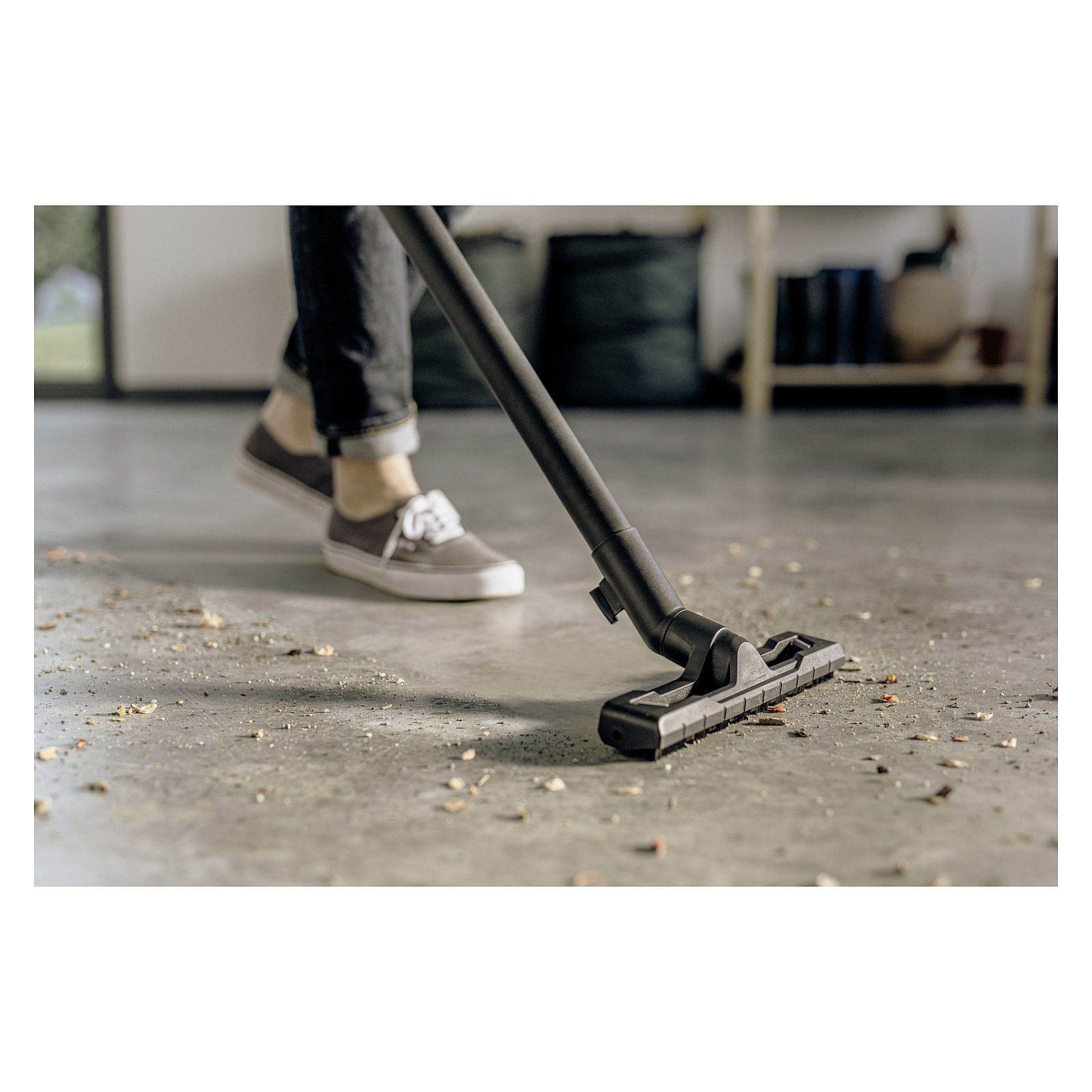 Fshesë me Vakum Kärcher WD 4 P V-20/5/22 / Wet & Dry / 1100W / 240W / 20L / 240mbar / 55L/s / 5m – Verdhë/Zezë - 2