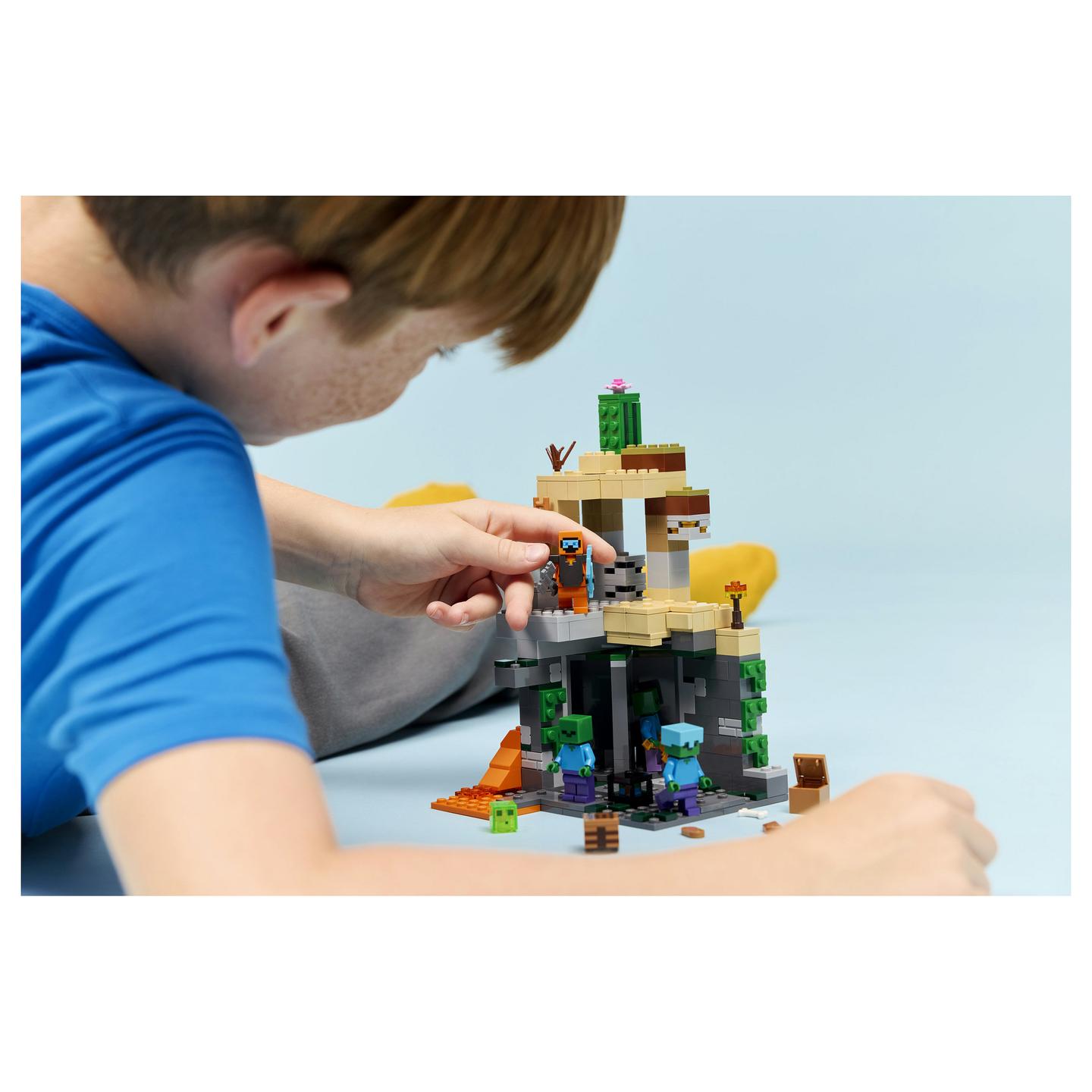 LEGO Minecraft 21587 building toy - 7