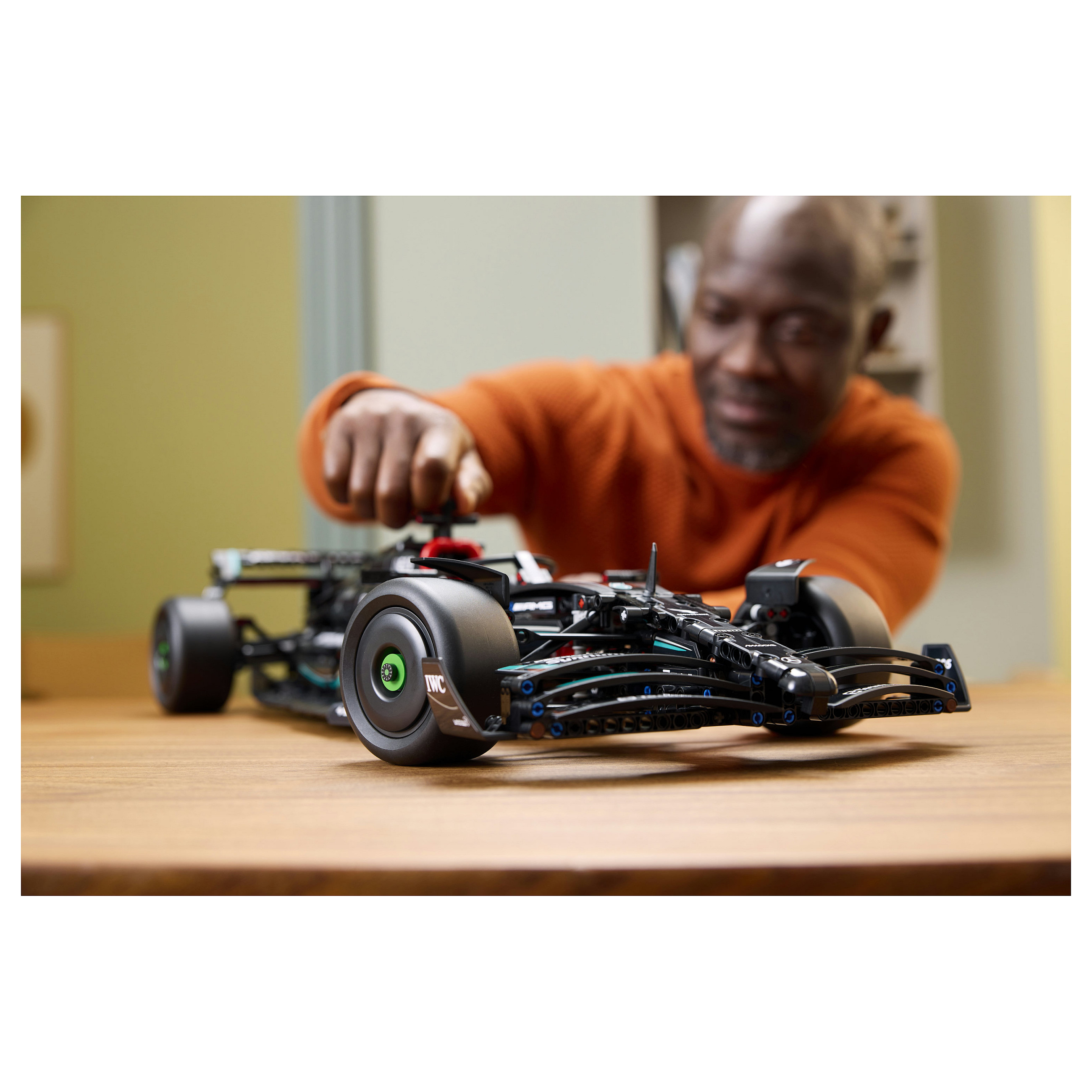 LEGO Technic Mercedes-AMG F1 W14 E Performance 42171 - 27
