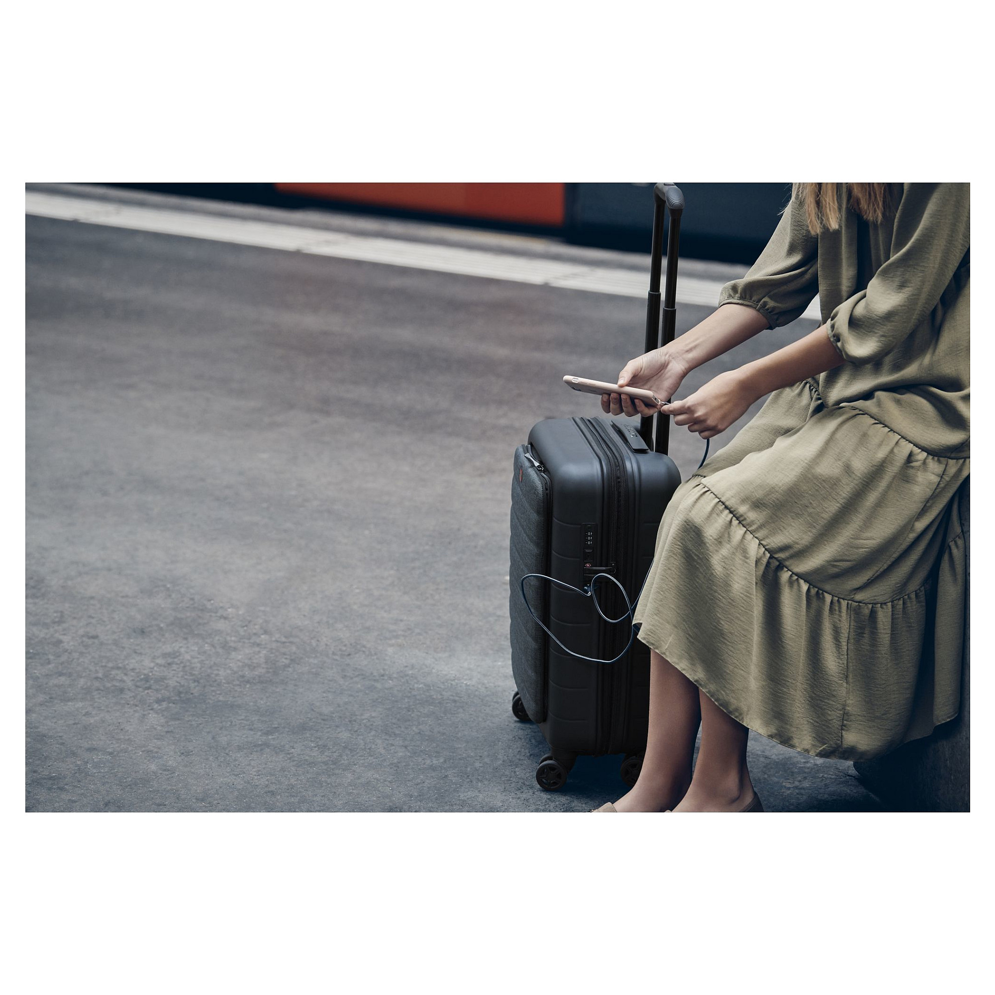 WENGER Syntry Carry-On Case with Laptop Compartment - 11
