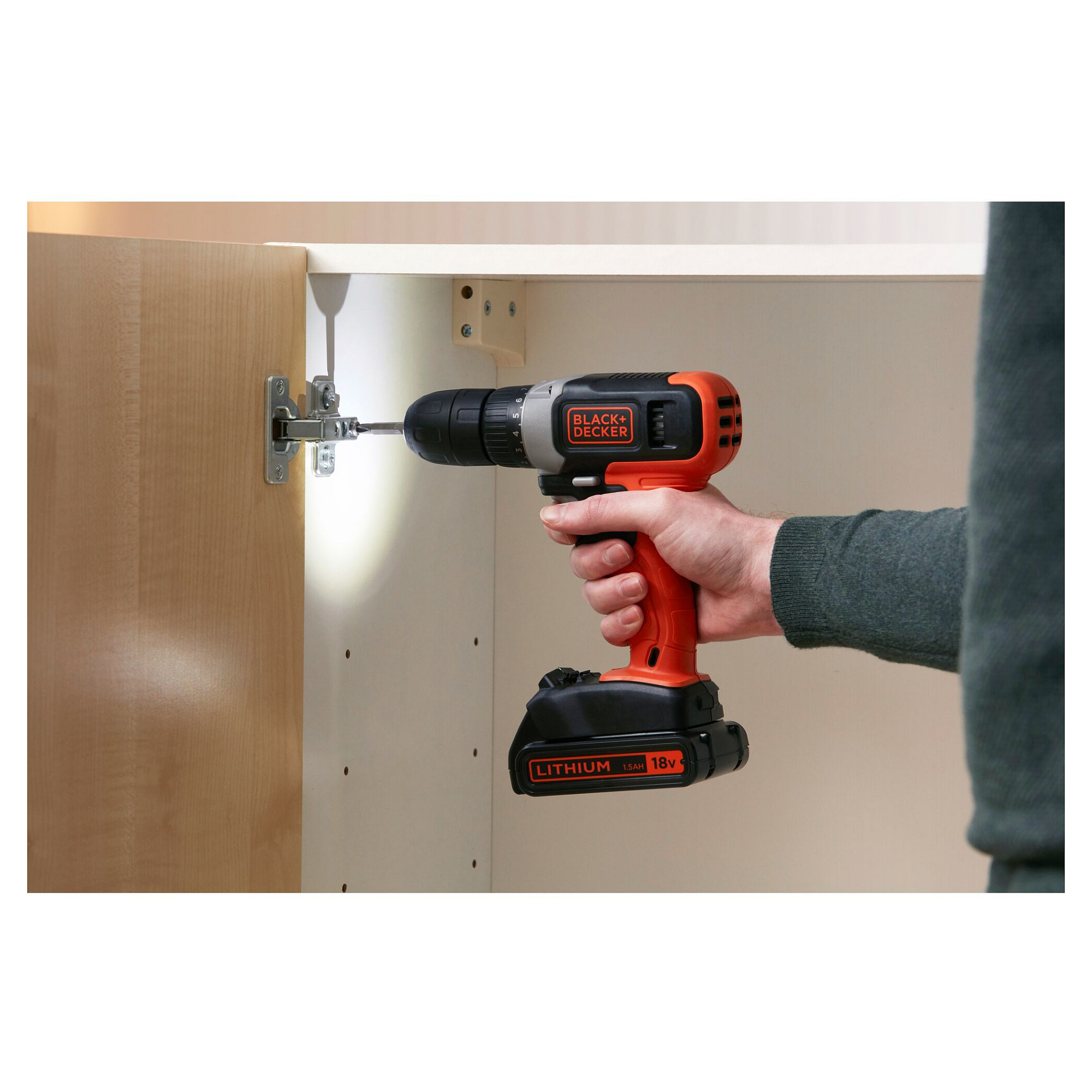 Black & Decker BCD001C1 18V Cordless Drill Driver - Bateri 1.5Ah - 6