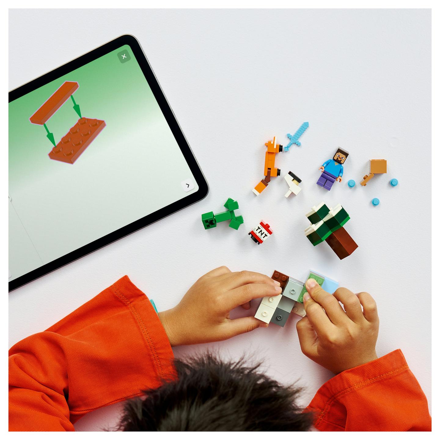 LEGO Minecraft 21583 building toy - 9