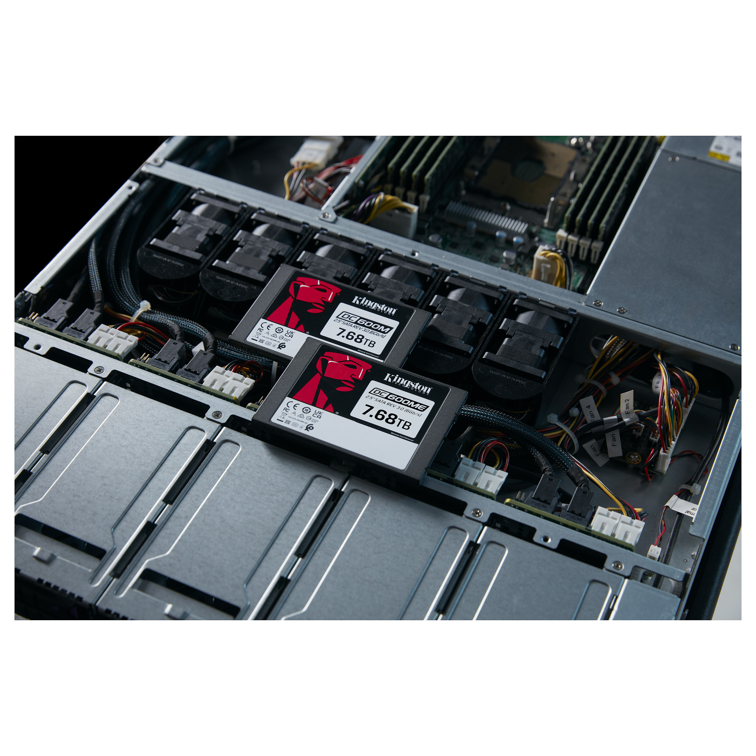 SSD e Brendshme 7.6TB Kingston 2.5" (6.4cm) SATAIII DC600ME - 5