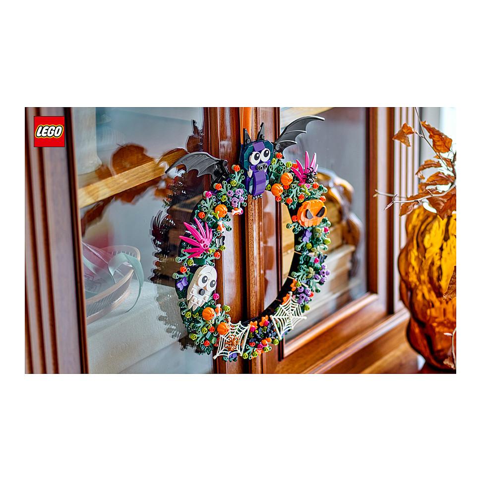 LEGO Iconic Halloween Wreath - 17