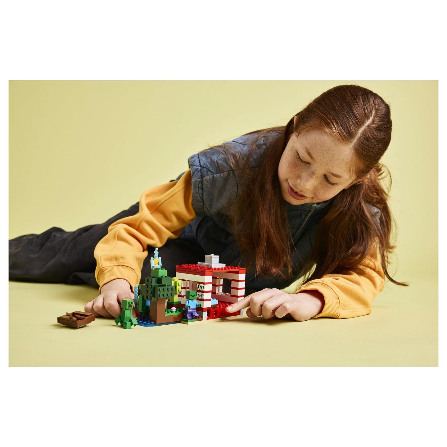 LEGO Minecraft The TNT Jungle House - 4