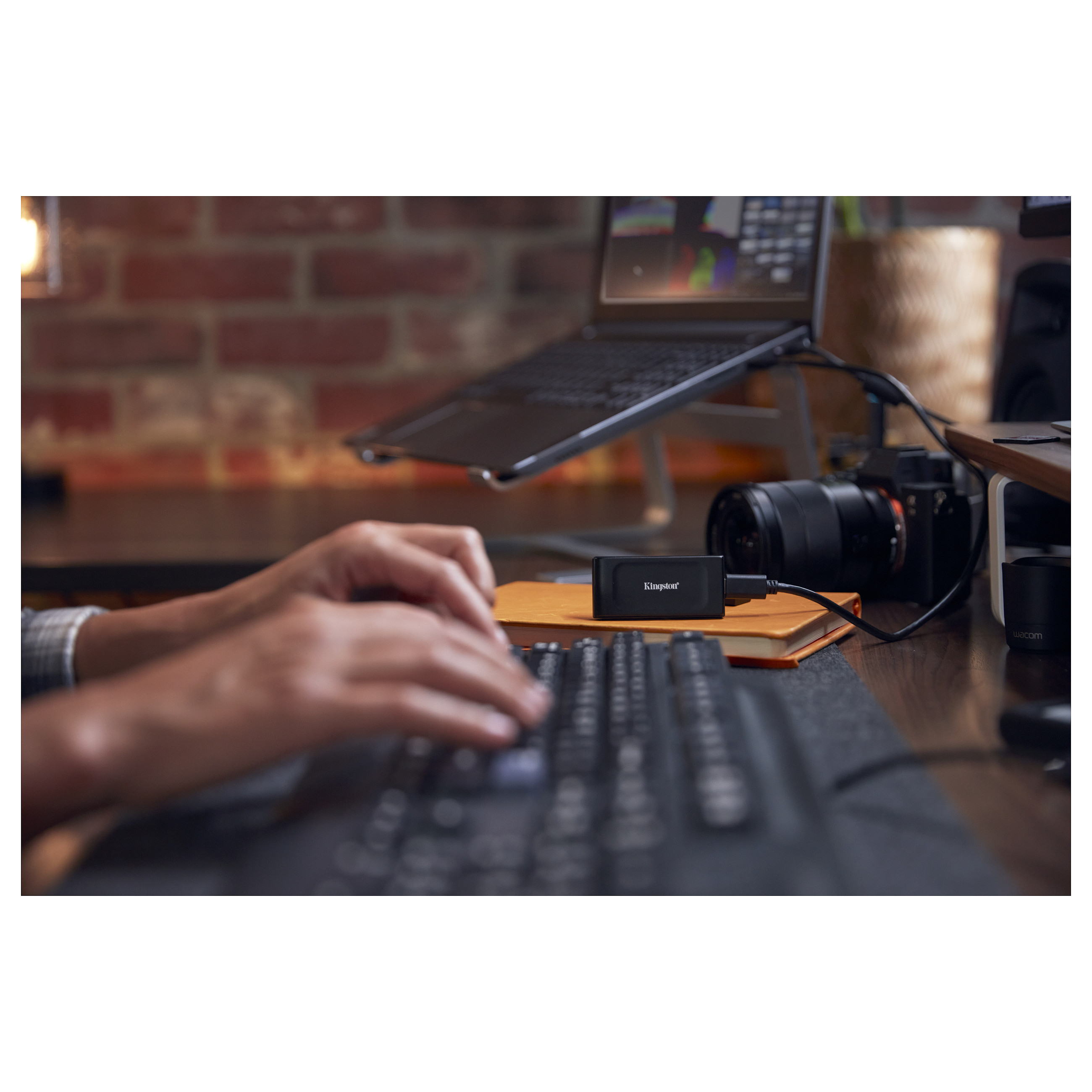 SSD të Jashtëm 1TB Kingston XS1000 USB 3.2 Gen2 Black - 8