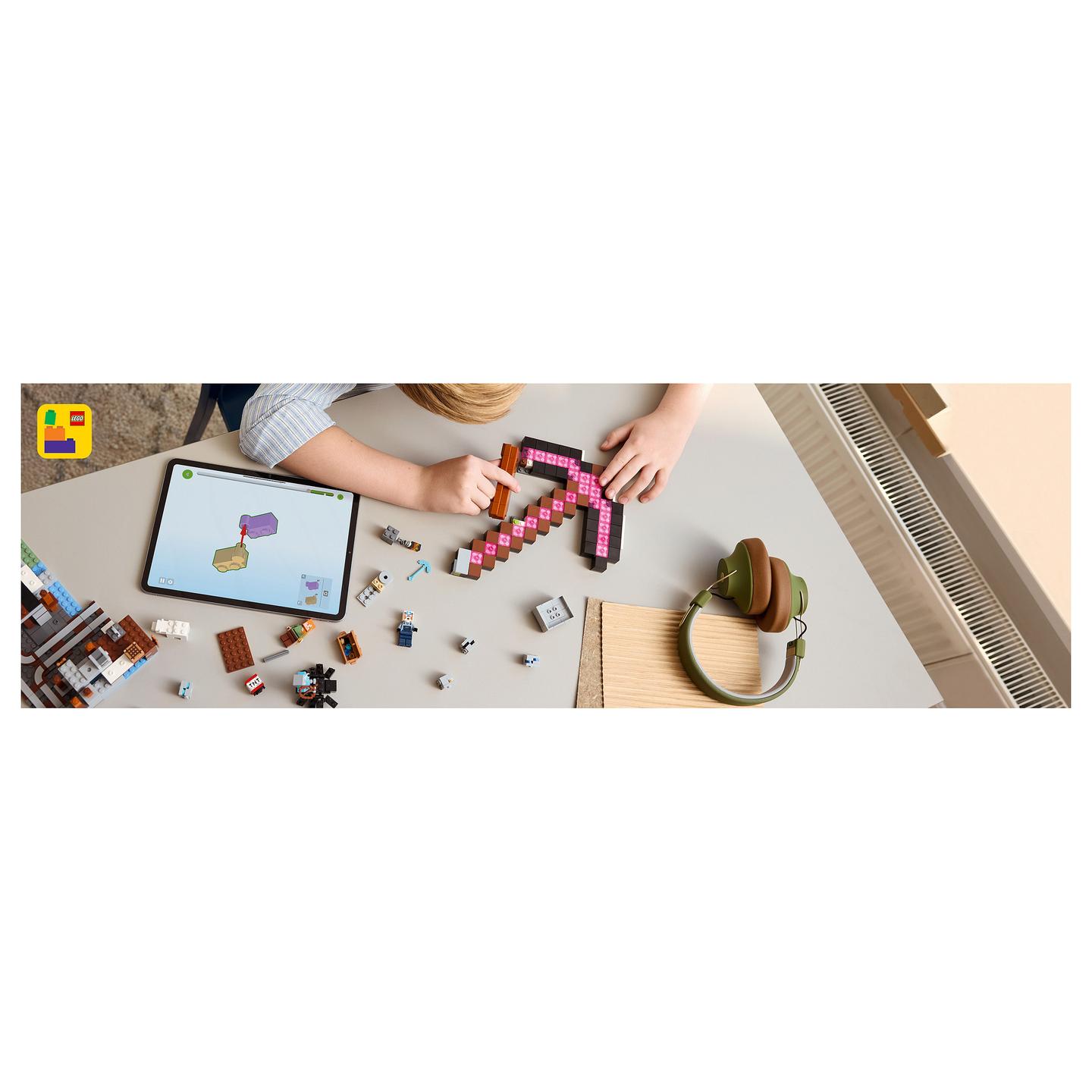 LEGO Minecraft The Pickaxe Mine - 13