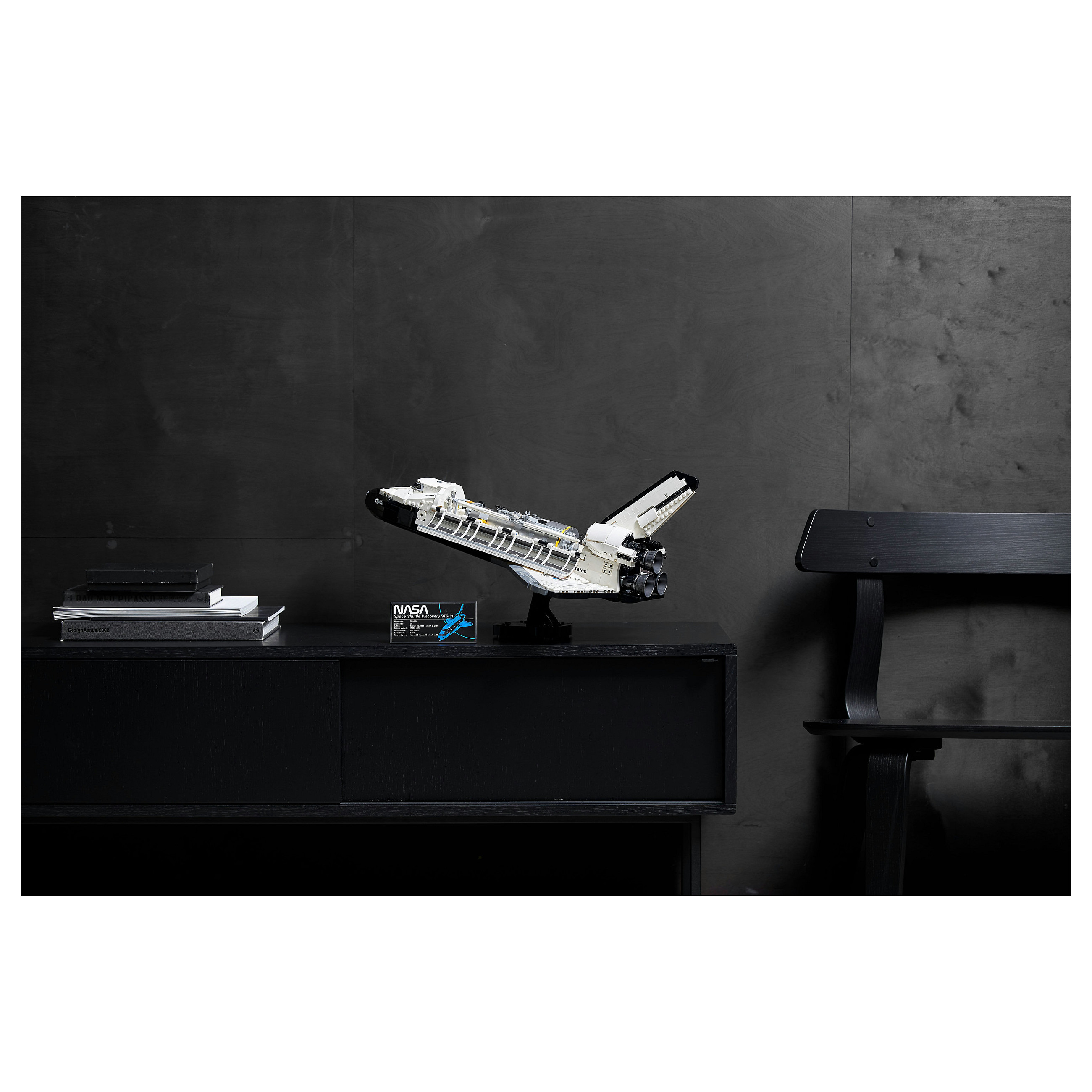 Lego Creator Expert NASA Space Shuttle Discovery - 42