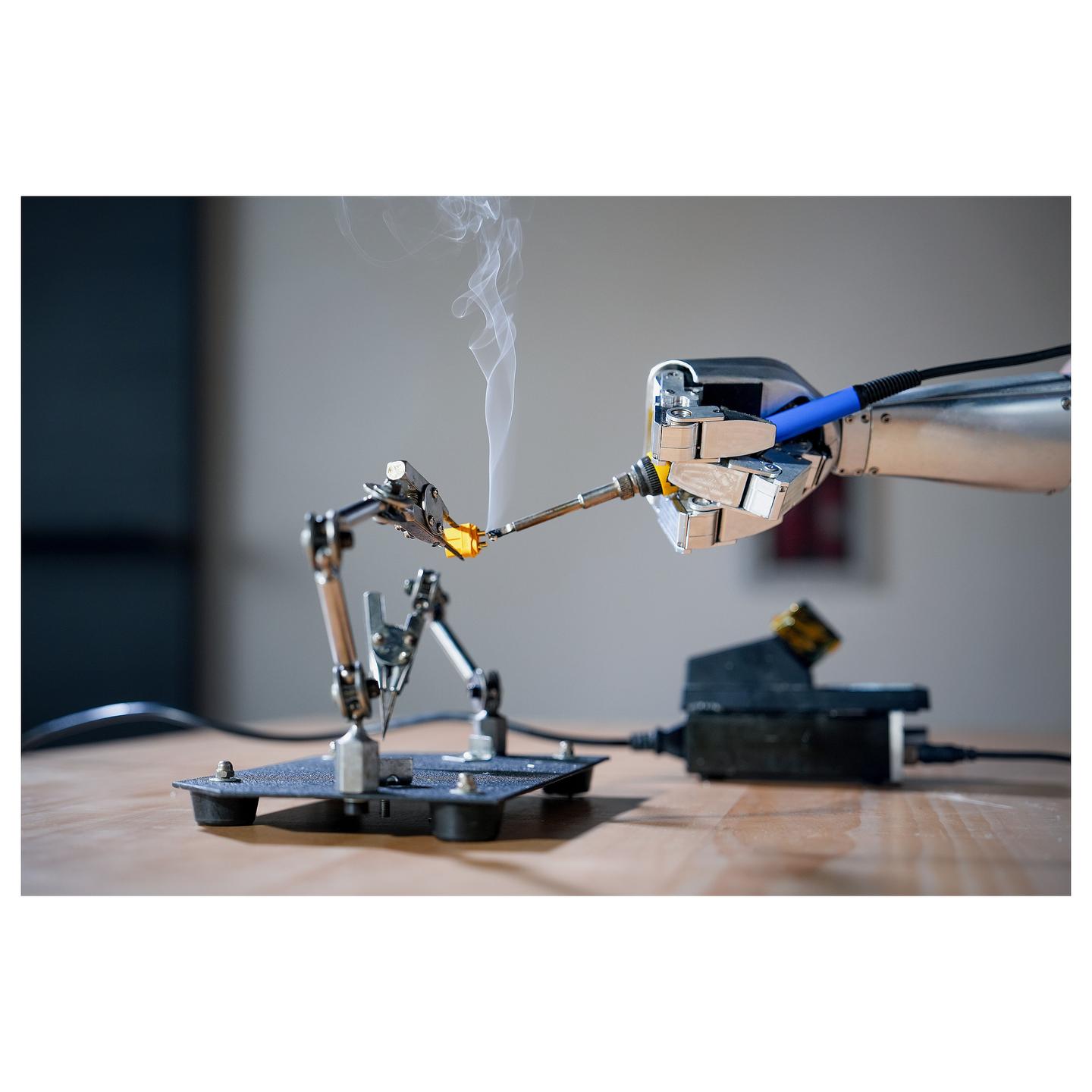 Robot Humanoid Unitree G1 Basic – 23 DOF - 13