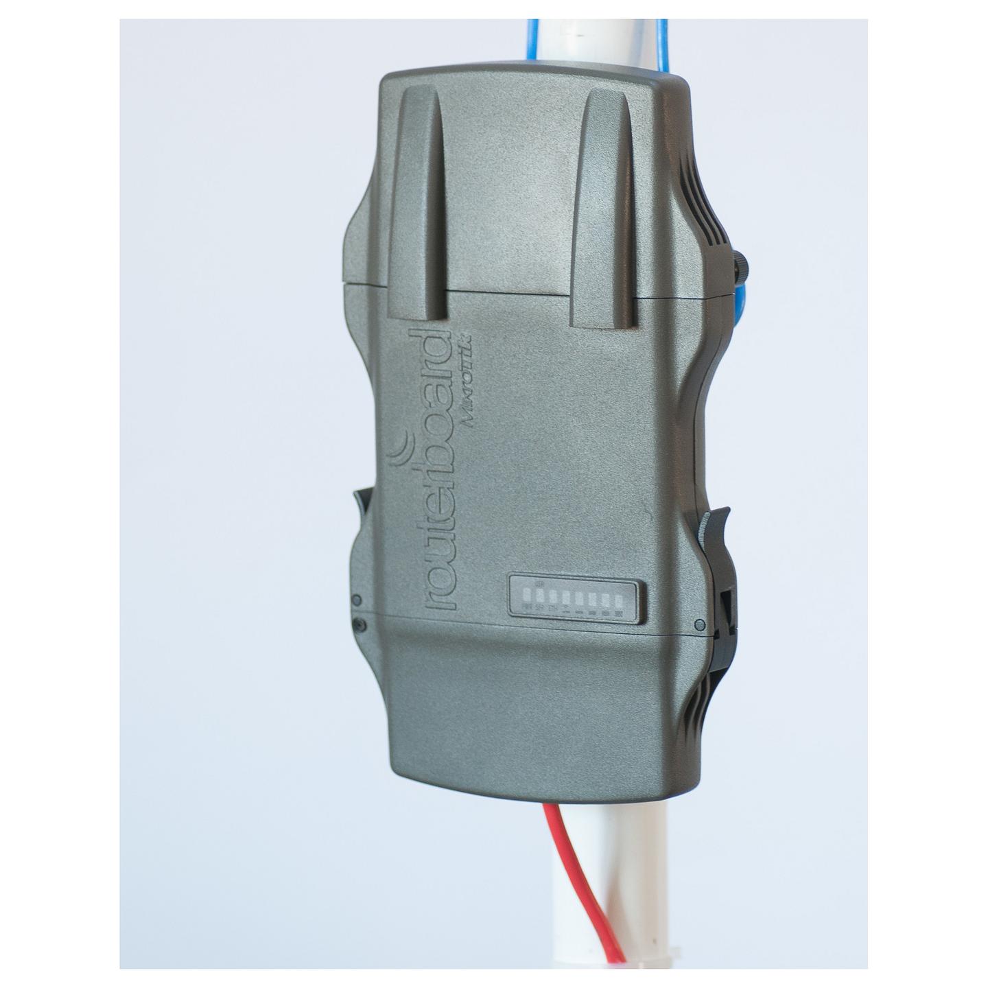 Access Point MikroTik NetMetal 5, Wi-Fi 5, 5GHz, 867Mbps, 2x2, 1x Gigabit Ethernet, 1x SFP, PoE - Hiri