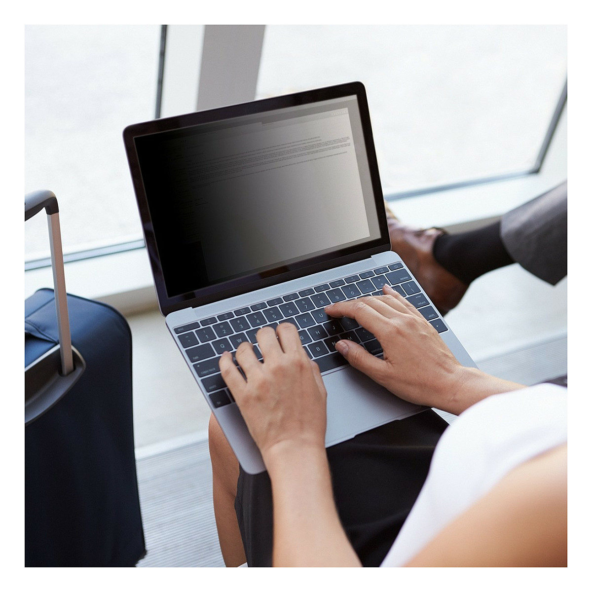 Aksesorë për Laptop Ekran Mobilis / 13.3″ / 16:10 / Filtër Privatësie / 293×190 mm / Magnetik / Pa Kornizë - Transparent - 2