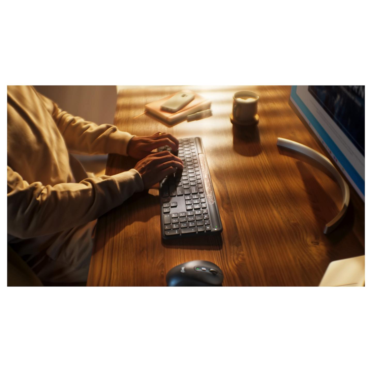 Tastierë Pa kabllo Logitech Signature Slim Solar+ K980 / 920-013756 / Paneli Diellor (Solar) / Lidhja Wireless 2.4GHz & Bluetooth / Bateri e Rinkarikueshme – Grafiti - 9