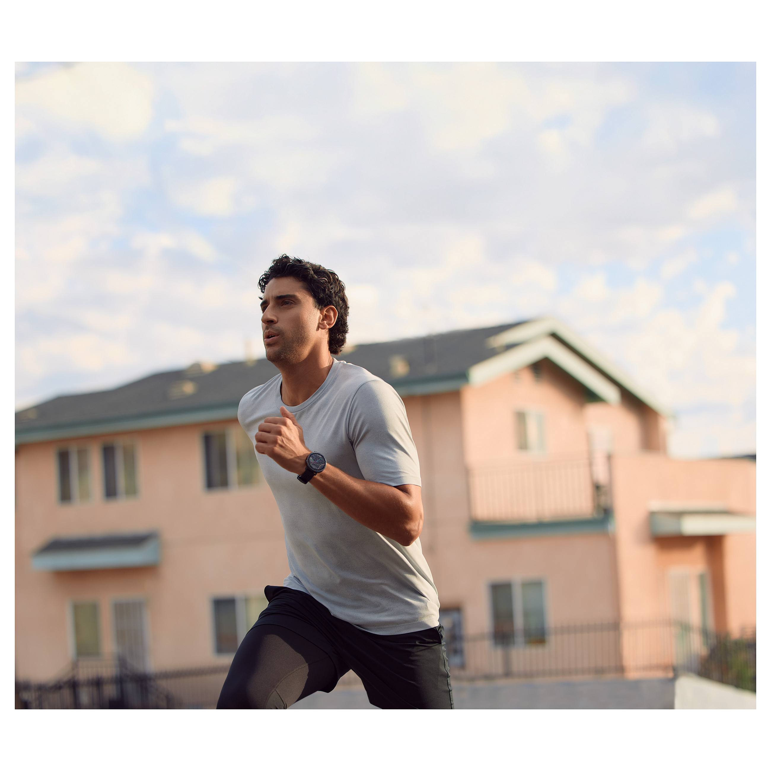 Orë e Mençur Amazfit Active Max / AMOLED 1.5" / GPS / NFC / Bluetooth / 4GB - E Zezë - 38