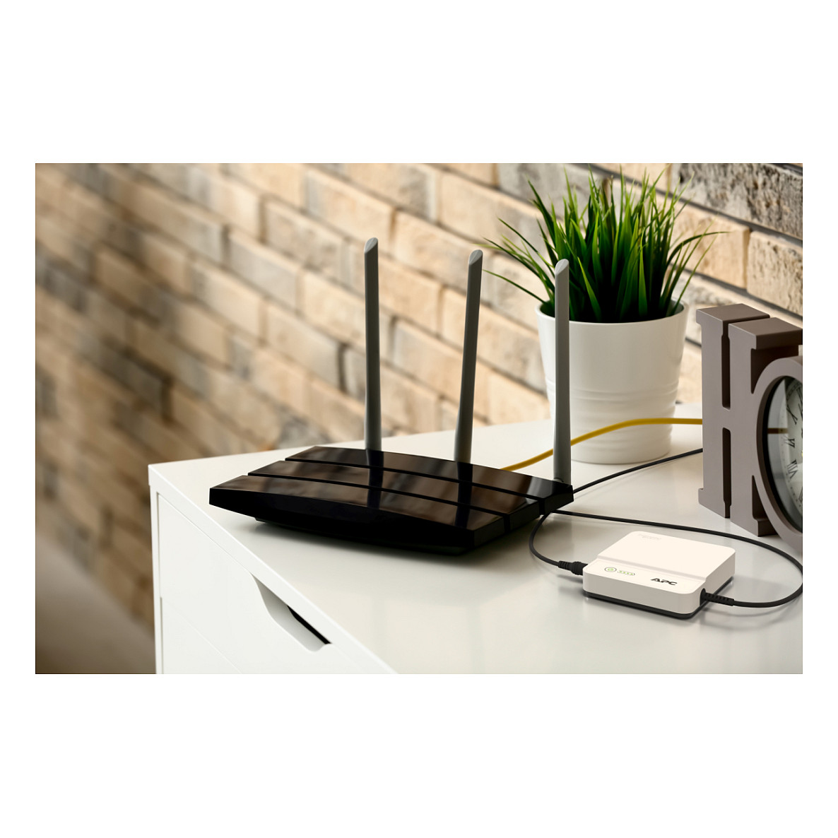 APC Back-UPS Connect 12V Lithium-Ion UPS – Router, Modem & VoIP Backup Power Supply - 2