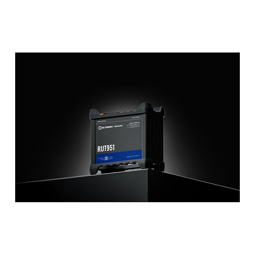 Teltonika, RUT951, Ruter Industrial, 4G LTE Cat 4, Wi-Fi 4 N300, 2.4 GHz, Dual SIM + eSIM, 1× WAN + 3× LAN 10/100 Mbps – Zezë - 6