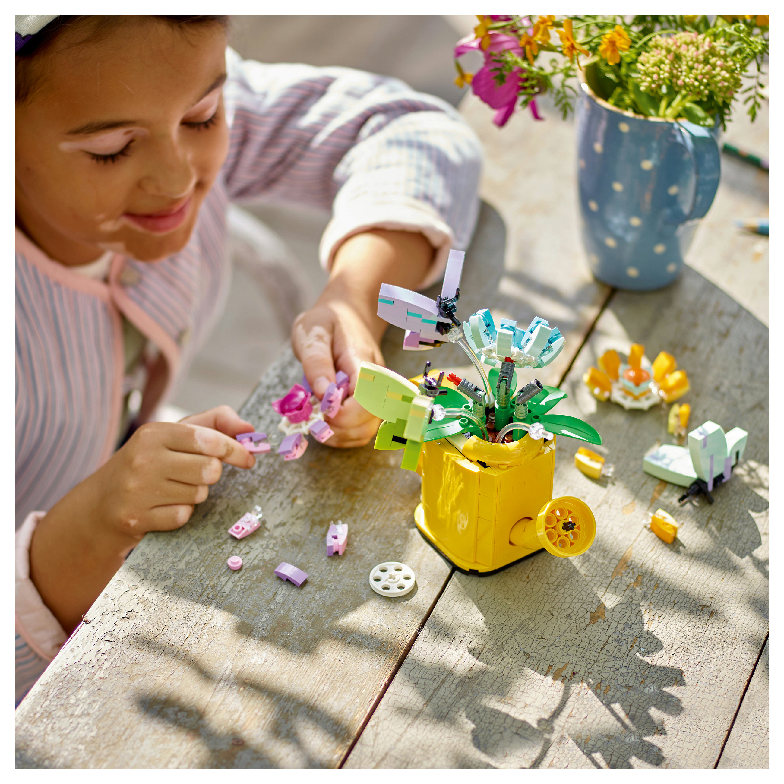 LEGO Creator 31149 Watering Can with Flowers - 5