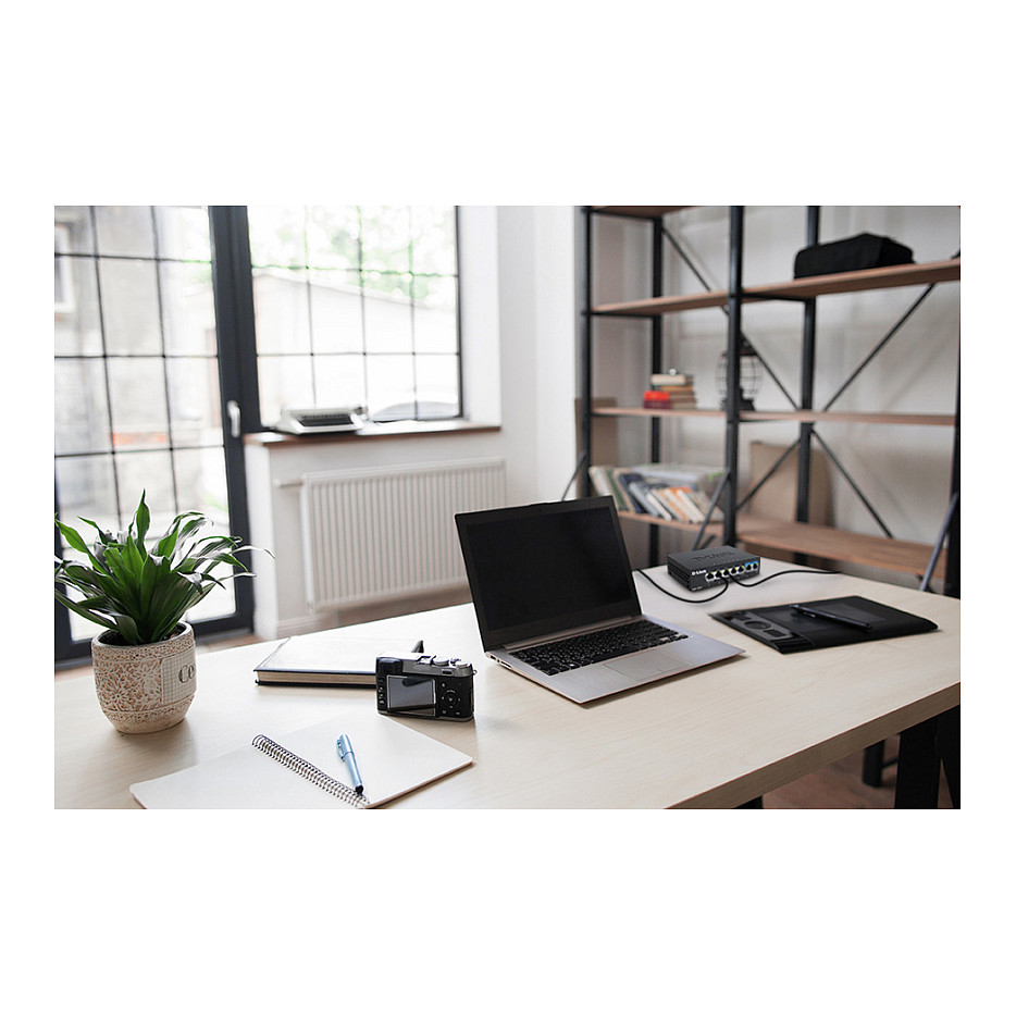 Switch D-Link DMS-107, Multi-Gigabit, Unmanaged, 7 porte - 6