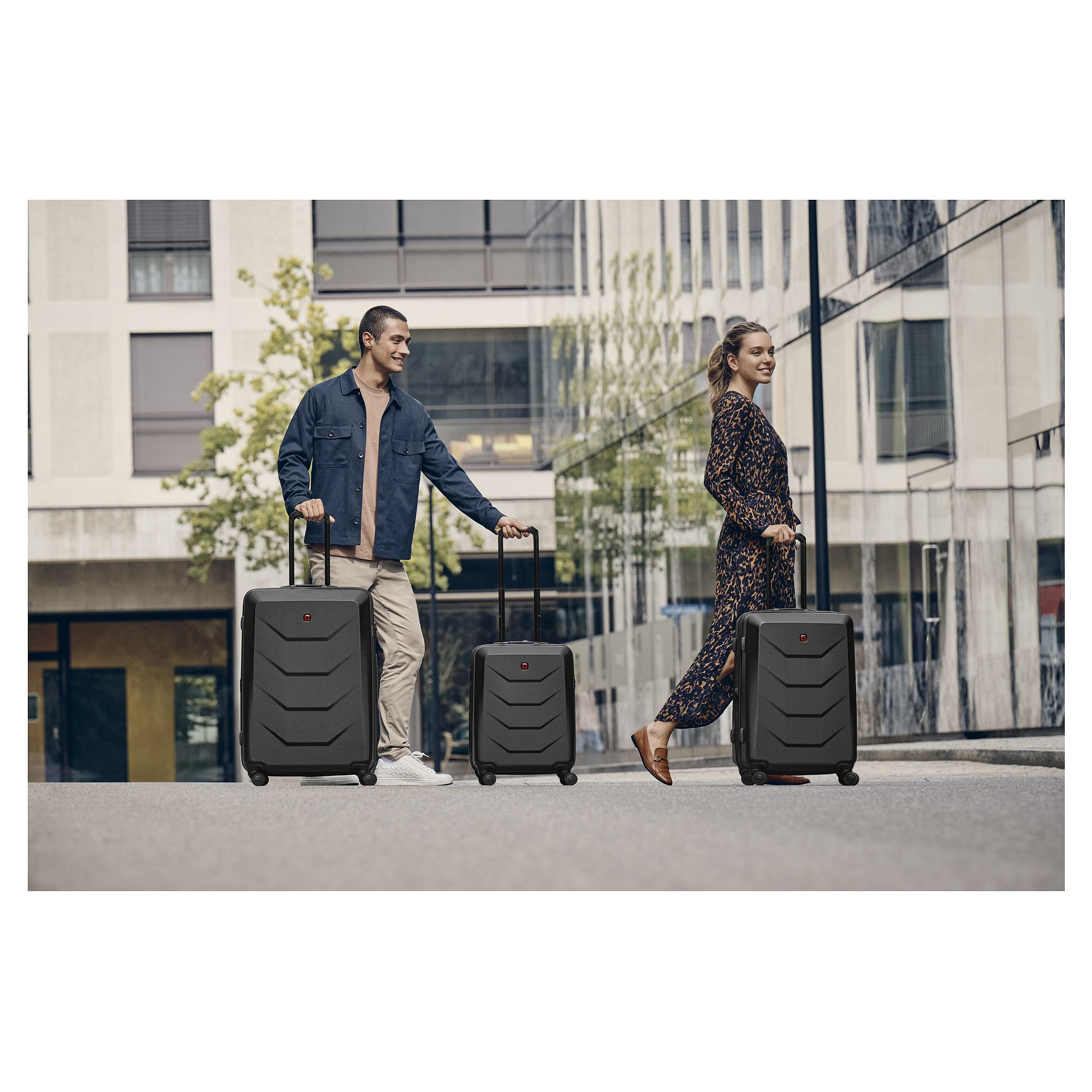 Çantë Bagazhi Wenger SwissGear Prymo Medium / Hard Shell / ABS + Polycarbonate / 59 L / 67 L Expandable / 4 Spinner Wheels / TSA Travel Sentry / Double-Coil Zipper - Zezë - 2