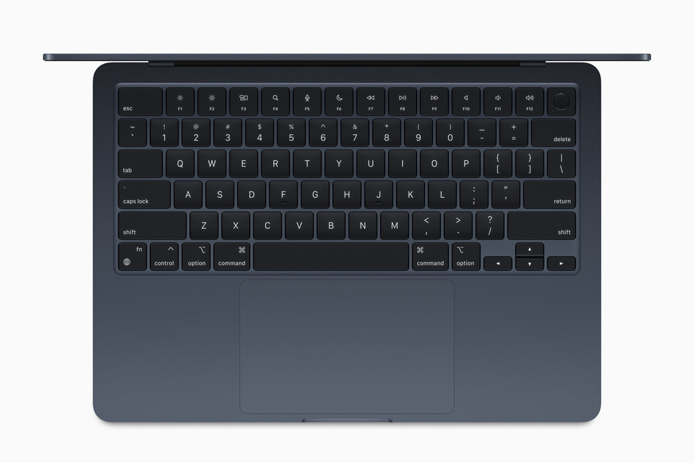 MacBook Air M5 13.6" / 10 CPU / 10 GPU / 16GB / 2TB - Silver - 3