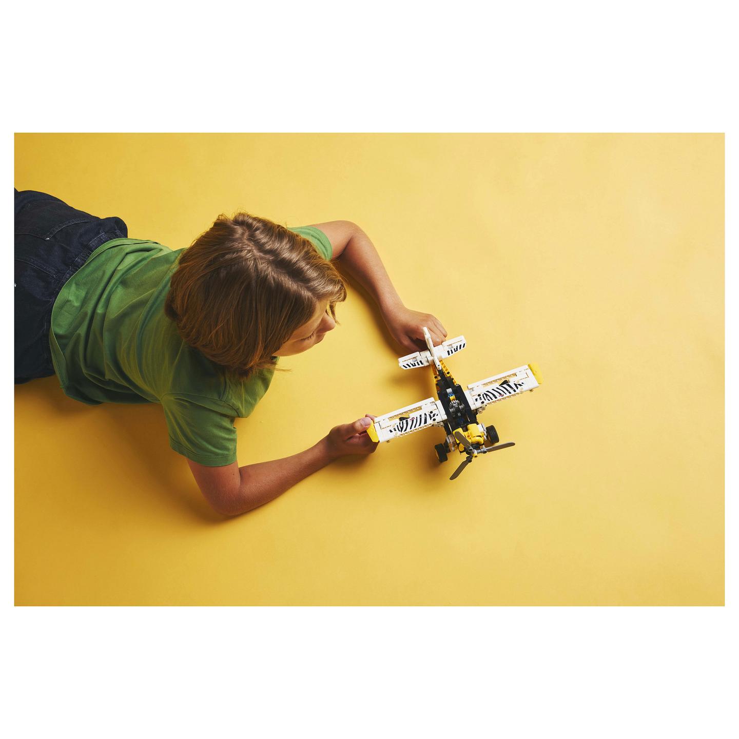 LEGO Technic Bush Plane - 9