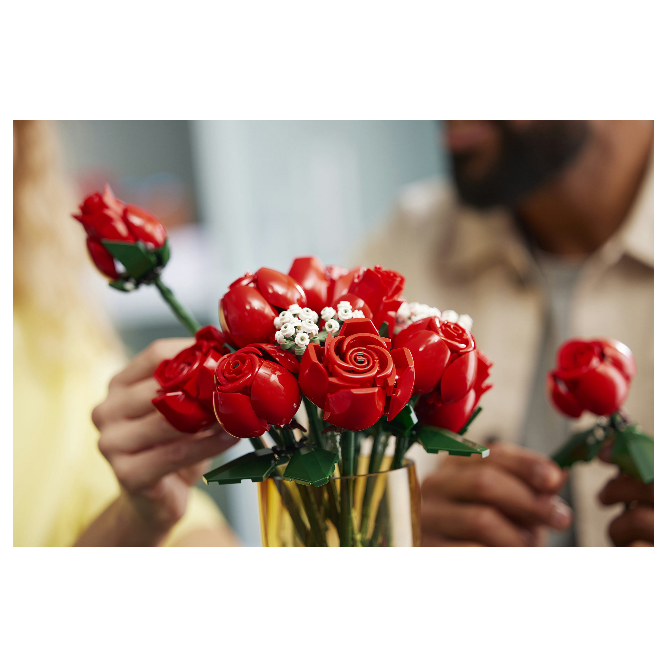 LEGO Icons Bouquet of Roses 10328 - 11