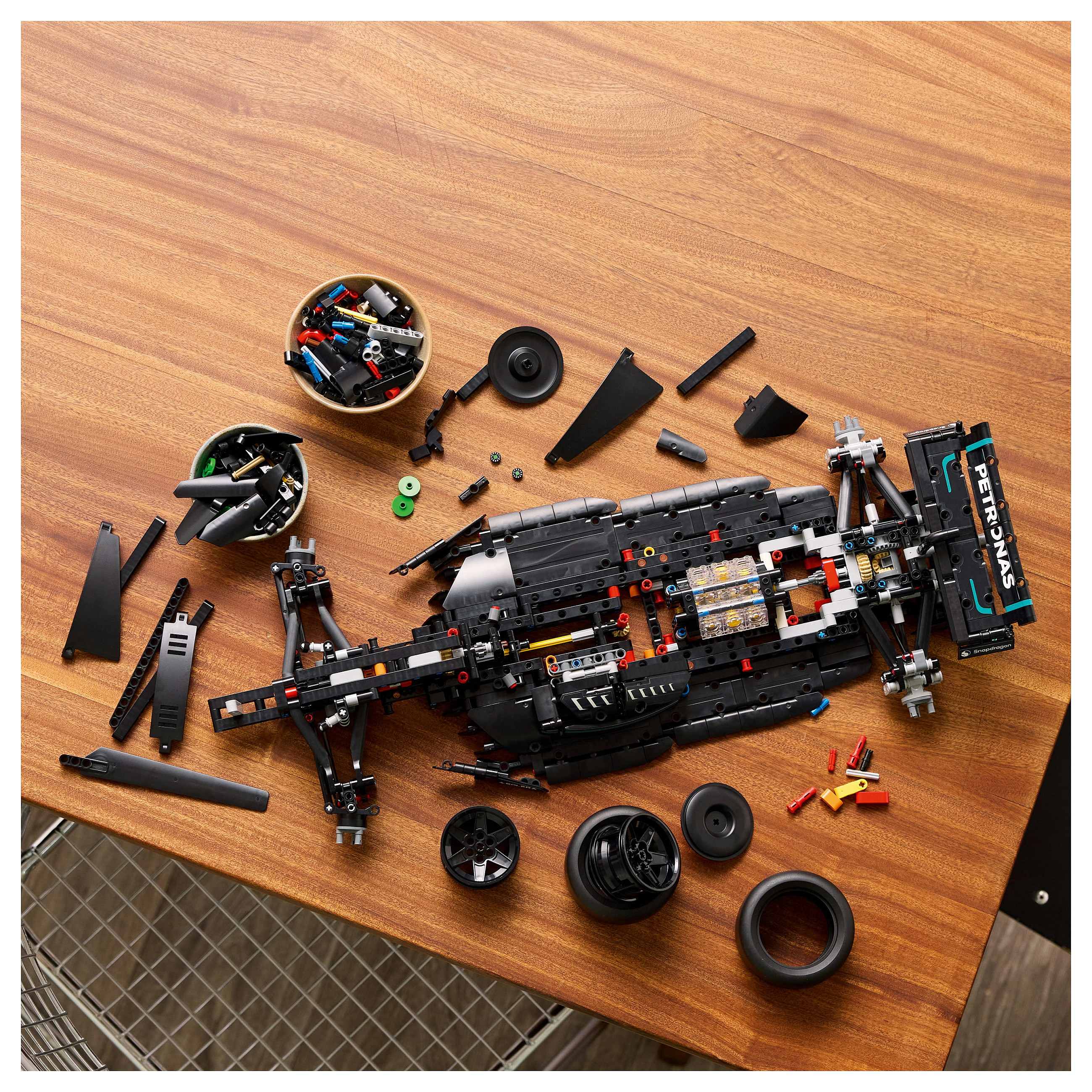 LEGO Technic Mercedes-AMG F1 W14 E Performance 42171 - 6