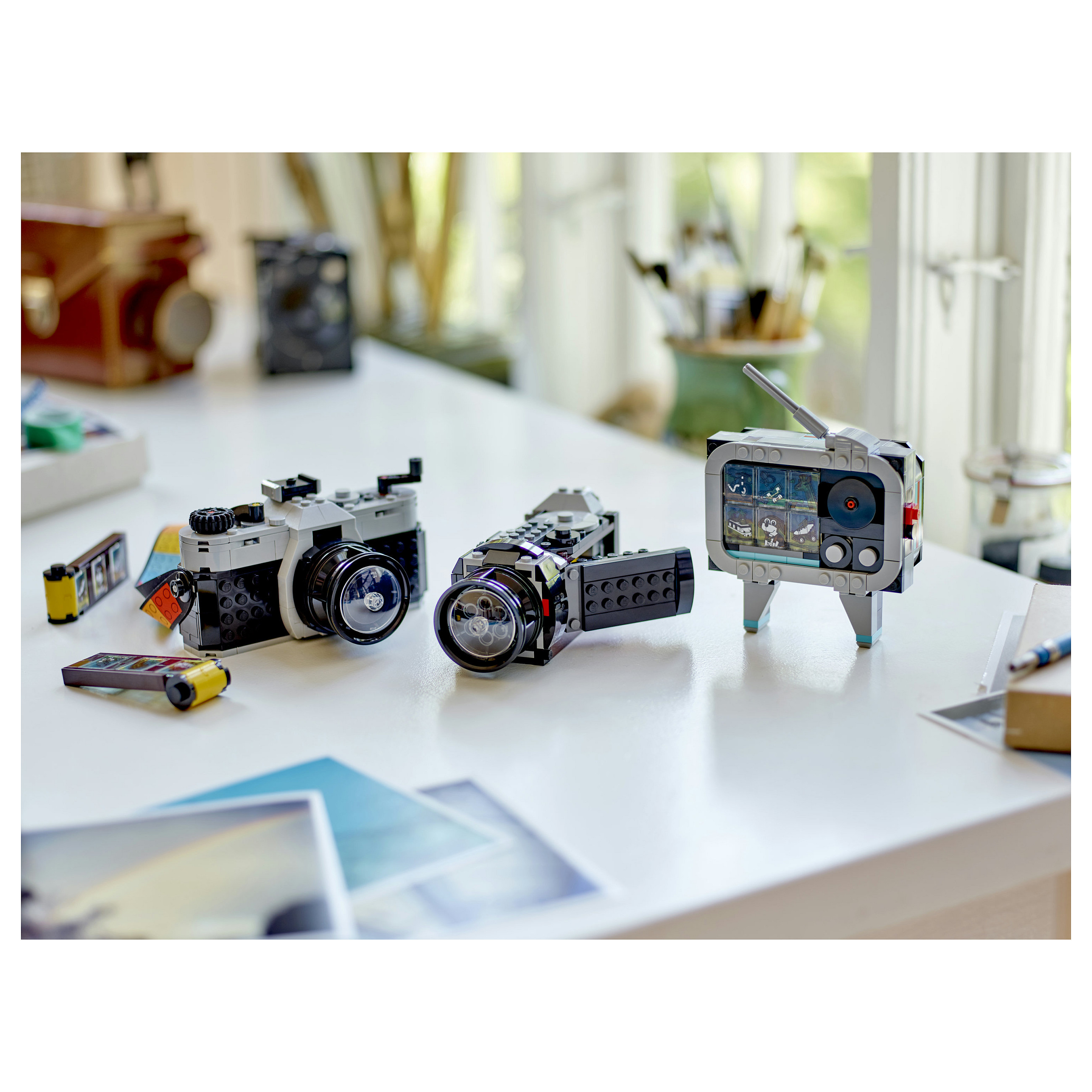 LEGO Creator Retro Camera - 21