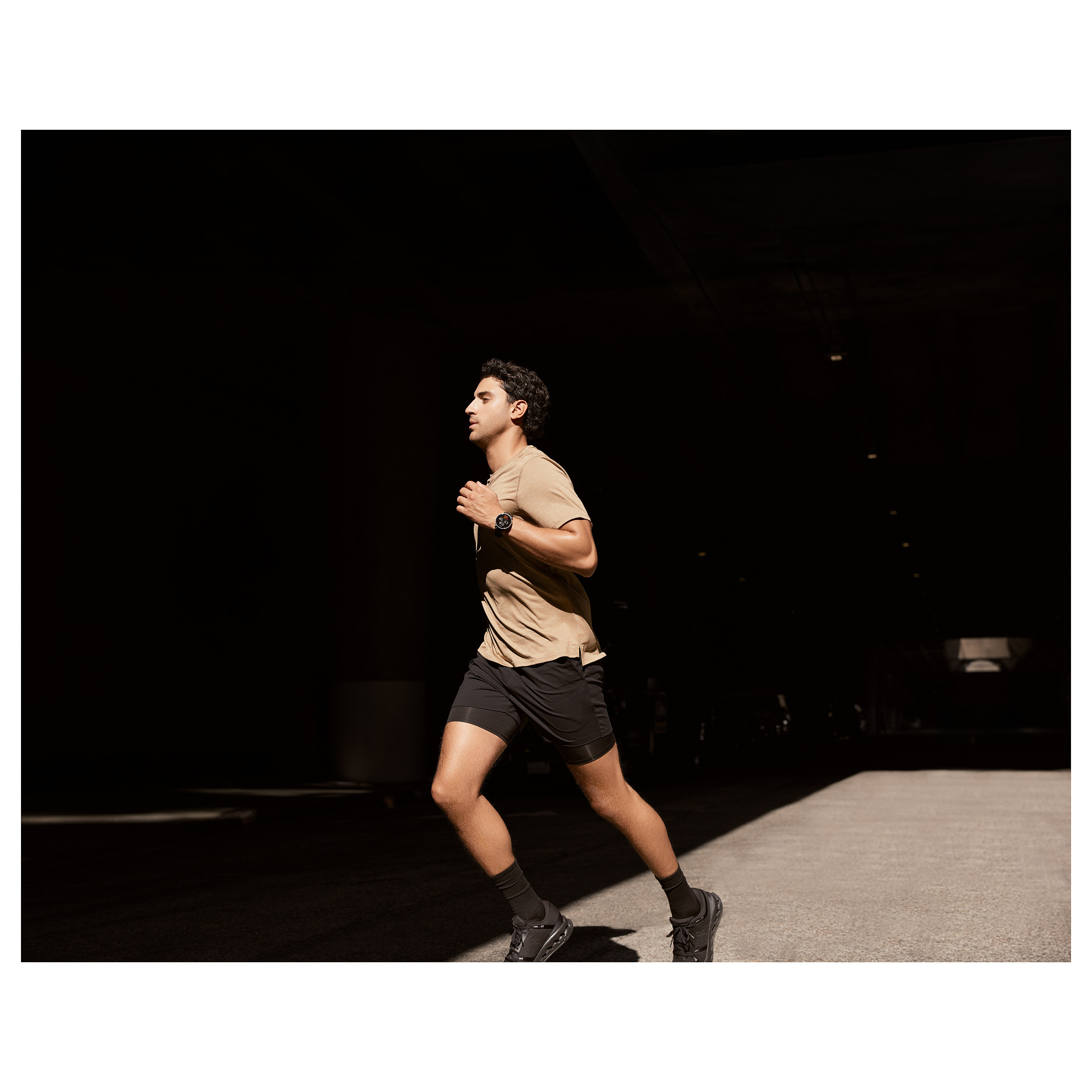 Orë e Mençur Amazfit Active Max / AMOLED 1.5" / GPS / NFC / Bluetooth / 4GB - E Zezë - 45