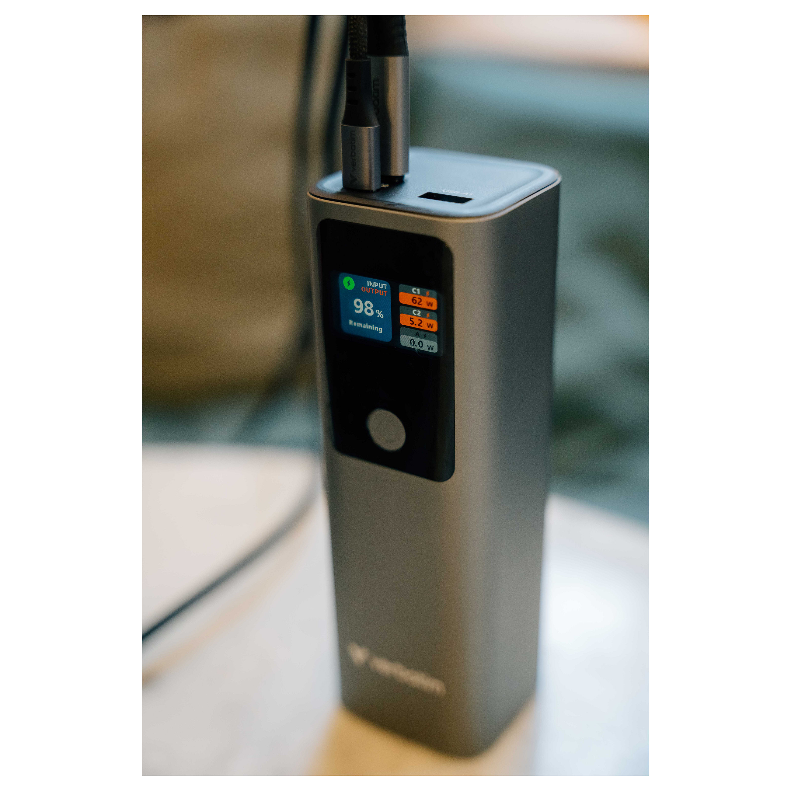 Verbatim Charge ‘n’ Go 27000mAh Powerbank Grey USB-C PD 140W Fast Charging Portable Power Bank Laptop Phone Charger TFT Display - 11