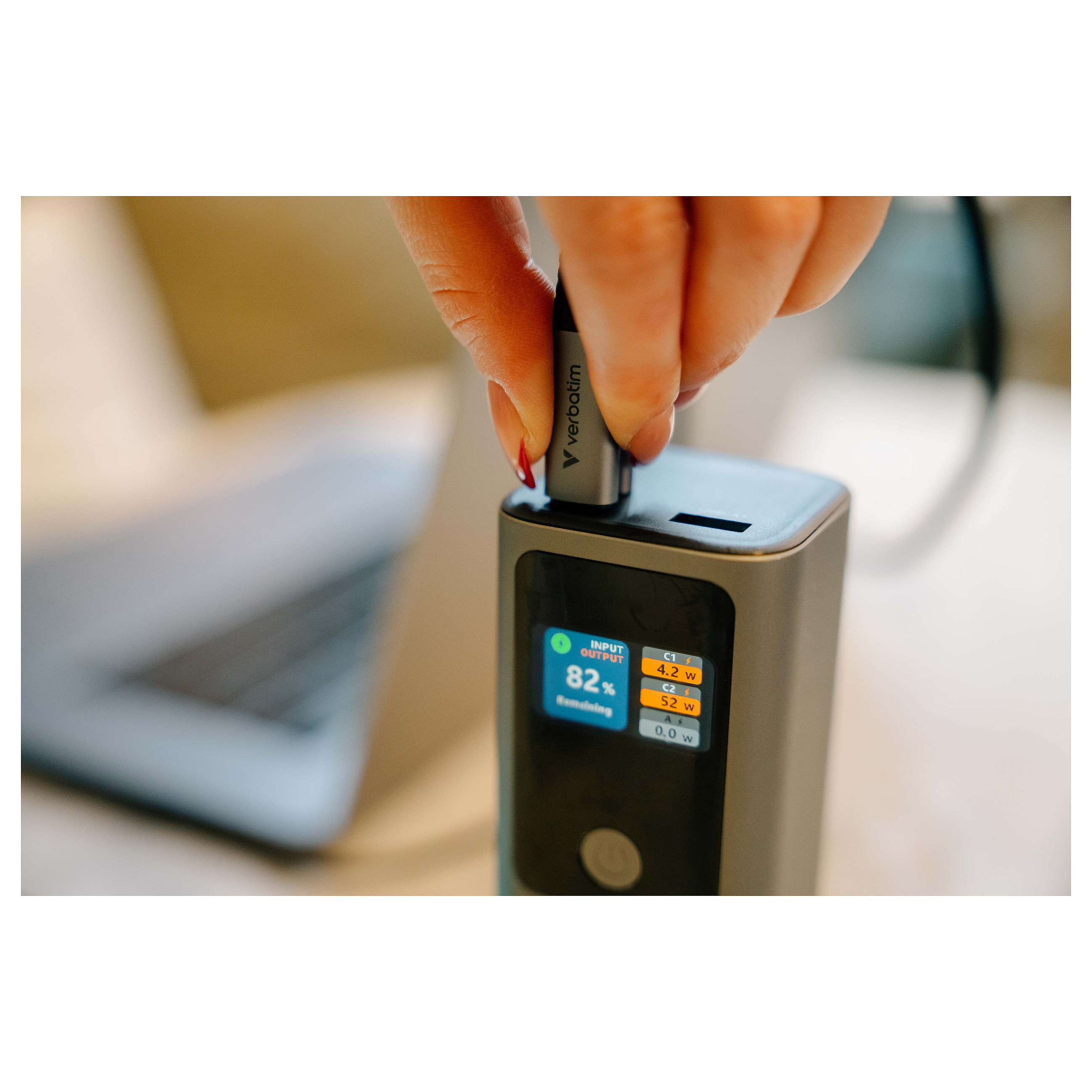 Verbatim Charge ‘n’ Go 27000mAh Powerbank Grey USB-C PD 140W Fast Charging Portable Power Bank Laptop Phone Charger TFT Display - 8