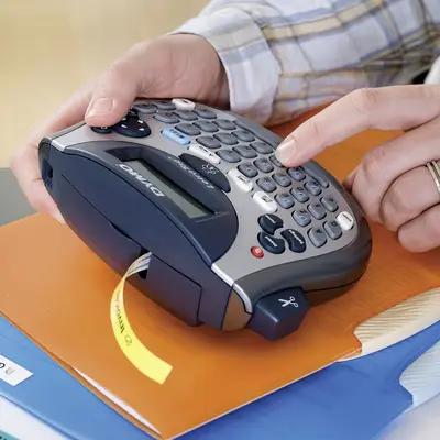 Printer Label DYMO LetraTag LT-100T / QWERTZ / Ekran 13 Karaktere / 2 Rreshta / Shirita deri 12 mm / 4 × AA - Gri - 3
