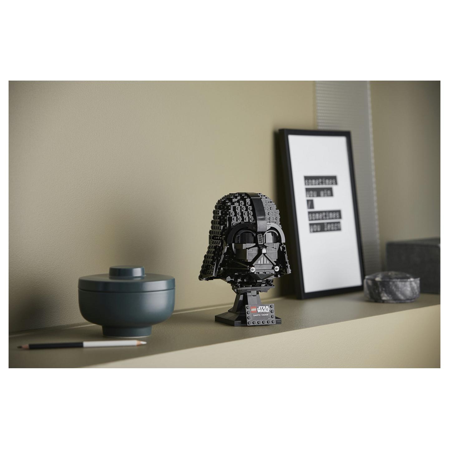 LEGO Star Wars Darth Vader Helmet 75304 - 24
