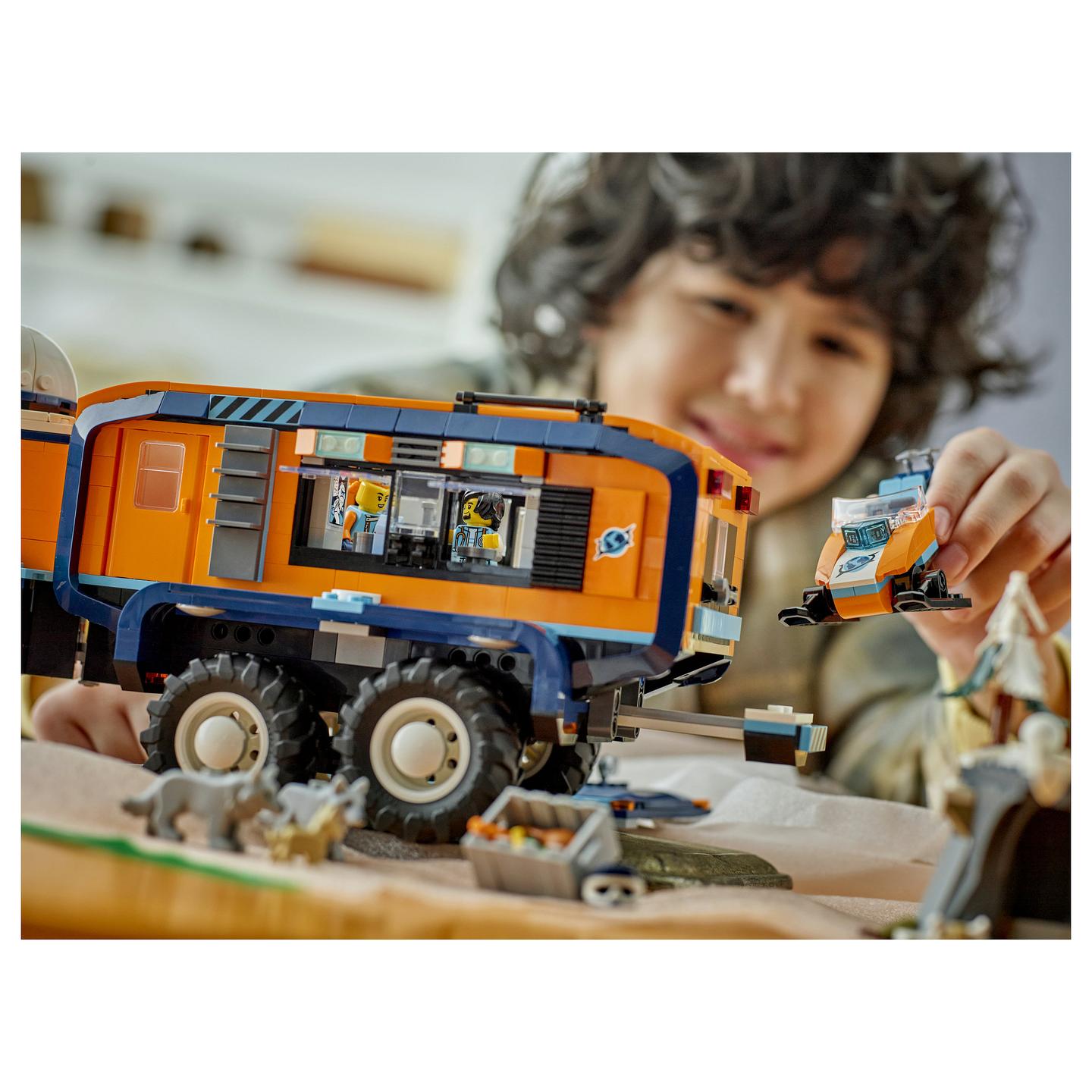 LEGO City Arctic Explorer Science Lab Truck - 9