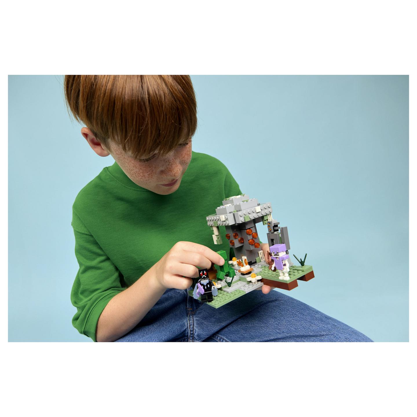LEGO Minecraft 21586 building toy - 5
