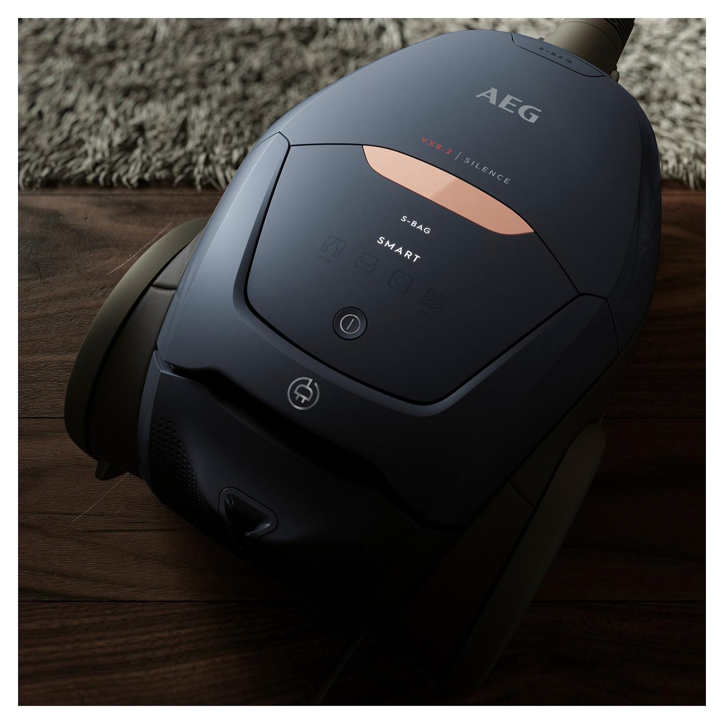 Fshesë me Vakum AEG VX82-1-5DB / 600W / 185AW / HEPA / PureSound / 57dB / 3.5L / 12m – Zezë/Blu - 3