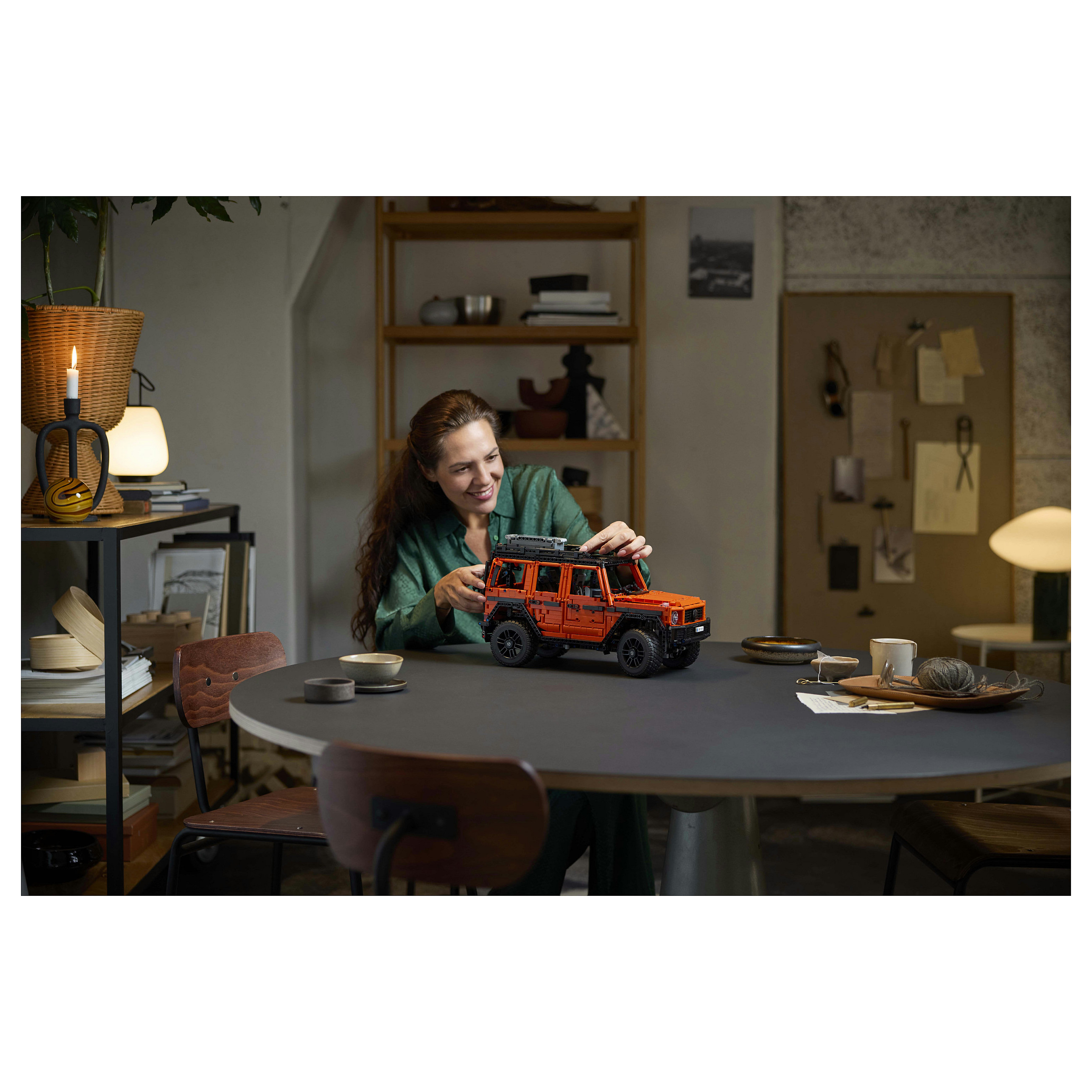LEGO Technic Mercedes-Benz G500 Professional Line 42177 - 4