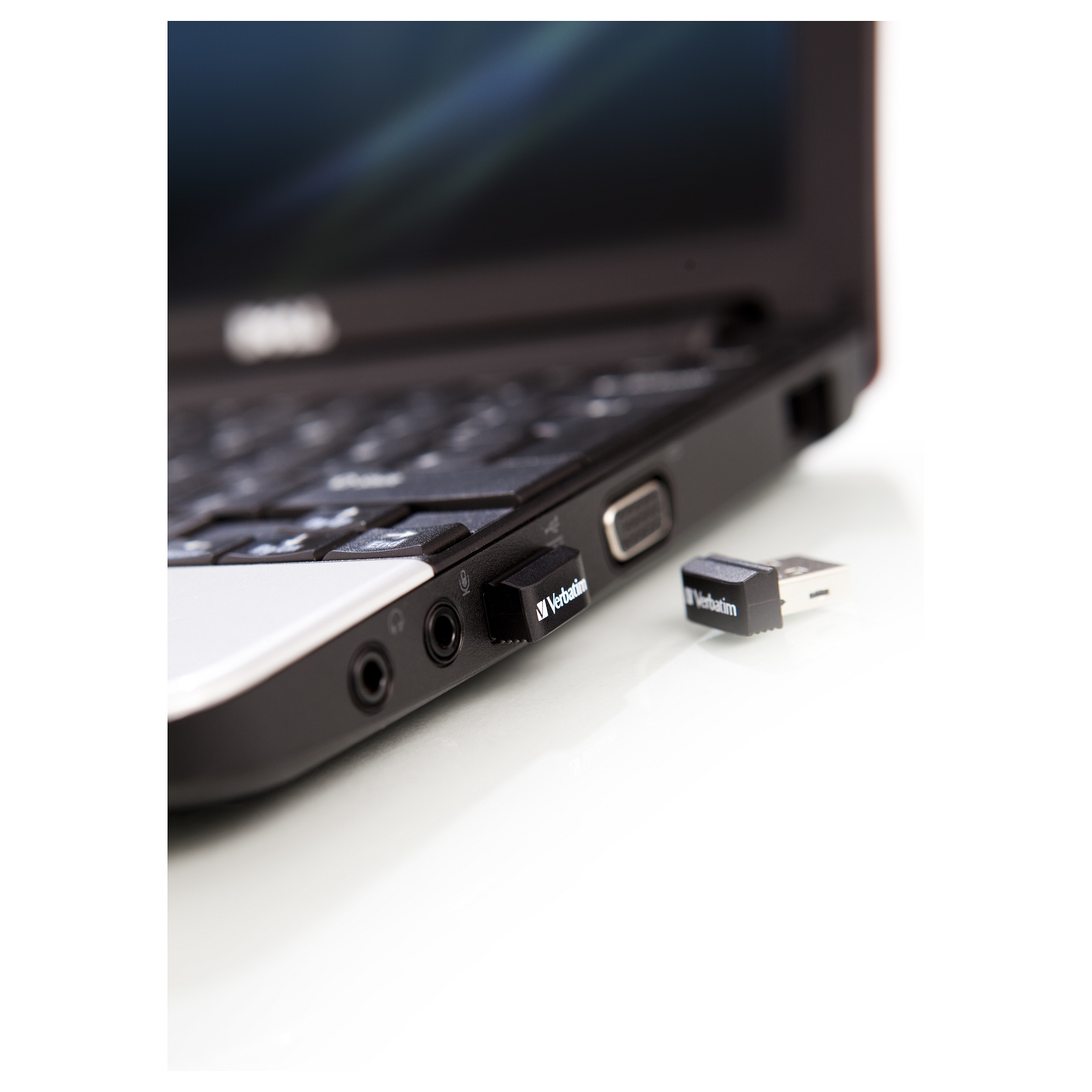 USB Flash Drive Verbatim Store'n'Stay Nano / 32GB / 2.0 – Zezë - 5