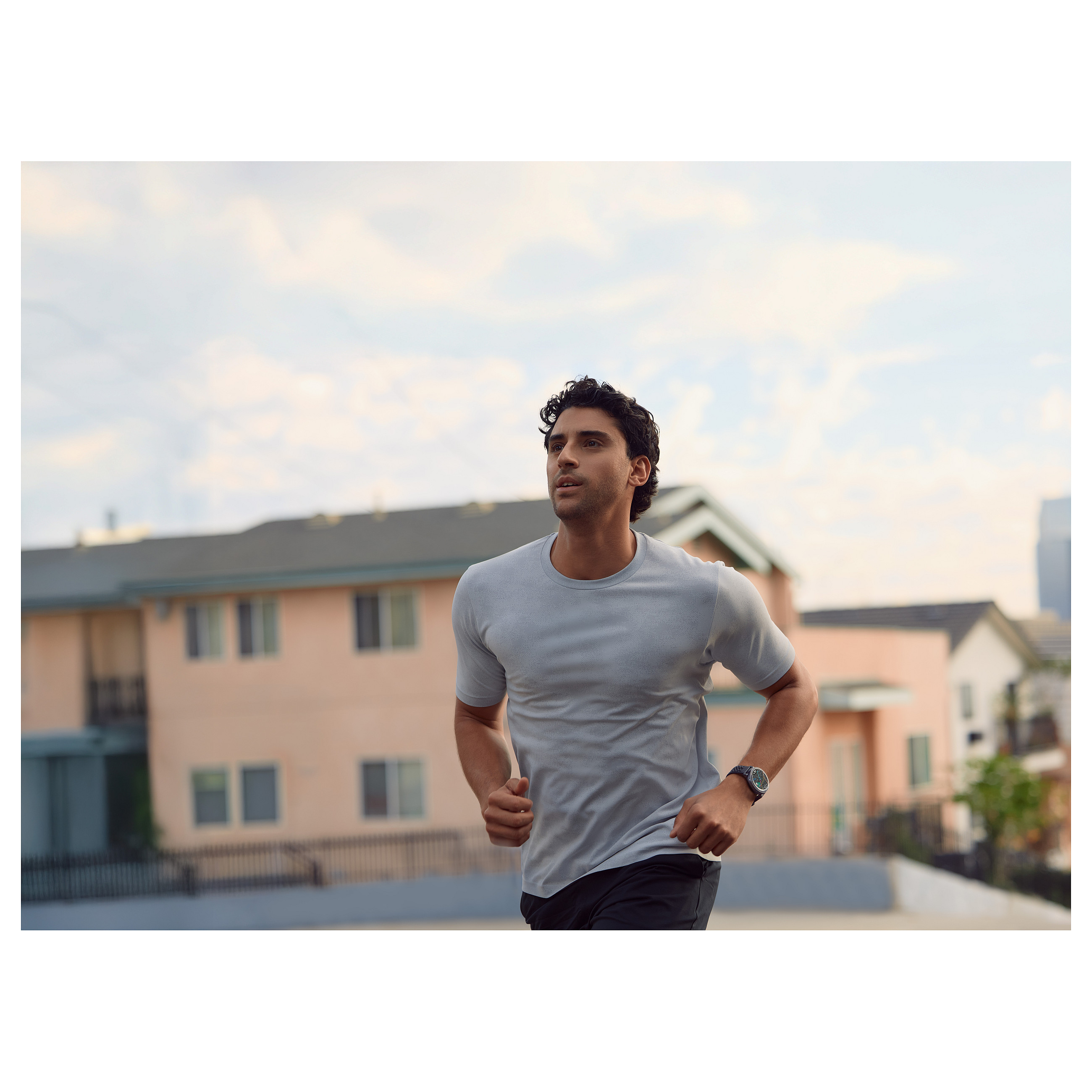 Orë e Mençur Amazfit Active Max / AMOLED 1.5" / GPS / NFC / Bluetooth / 4GB - E Zezë - 32