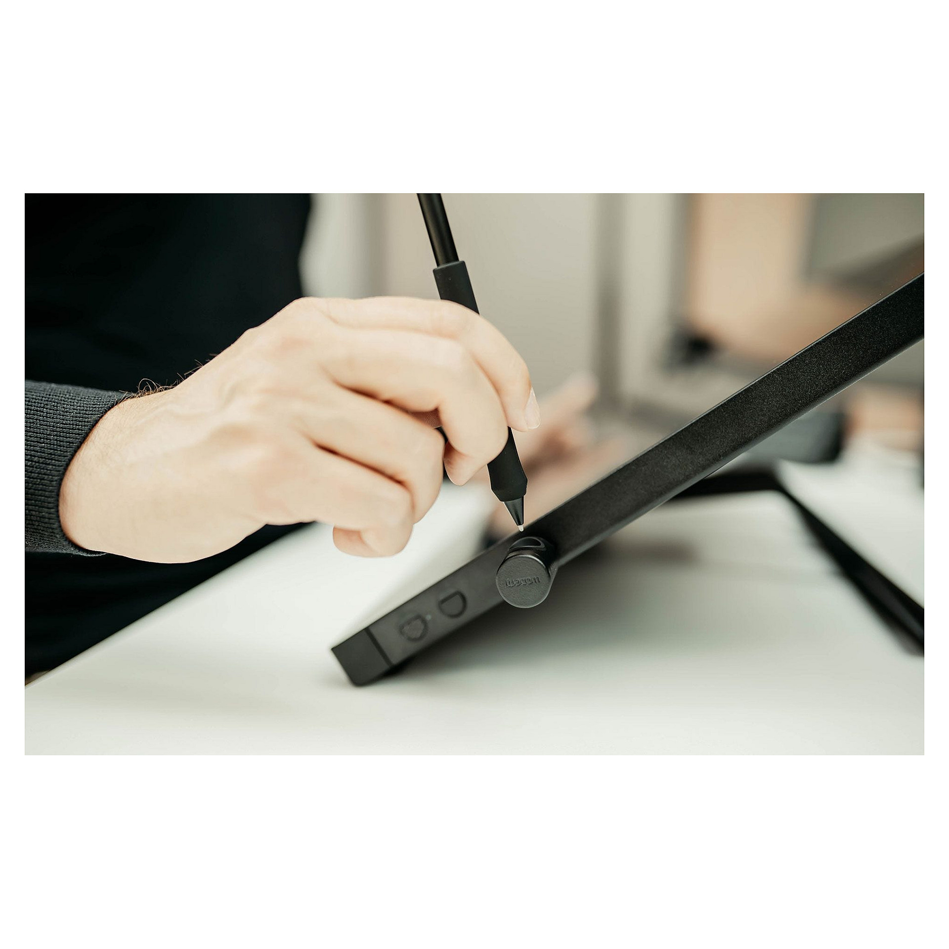 Tablet Grafik Wacom Cintiq 24 - with Pen DTK246 - 7