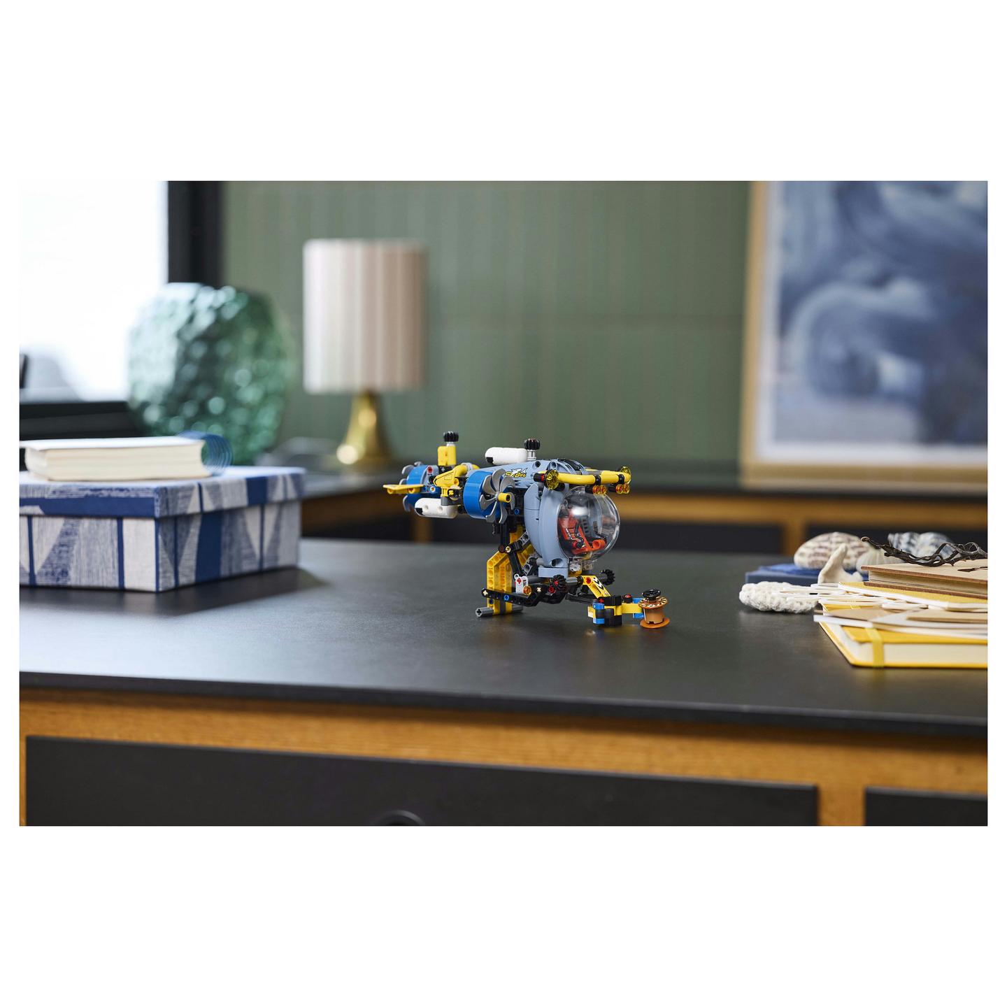 LEGO Technic Deep-Sea Research Submarine - 23