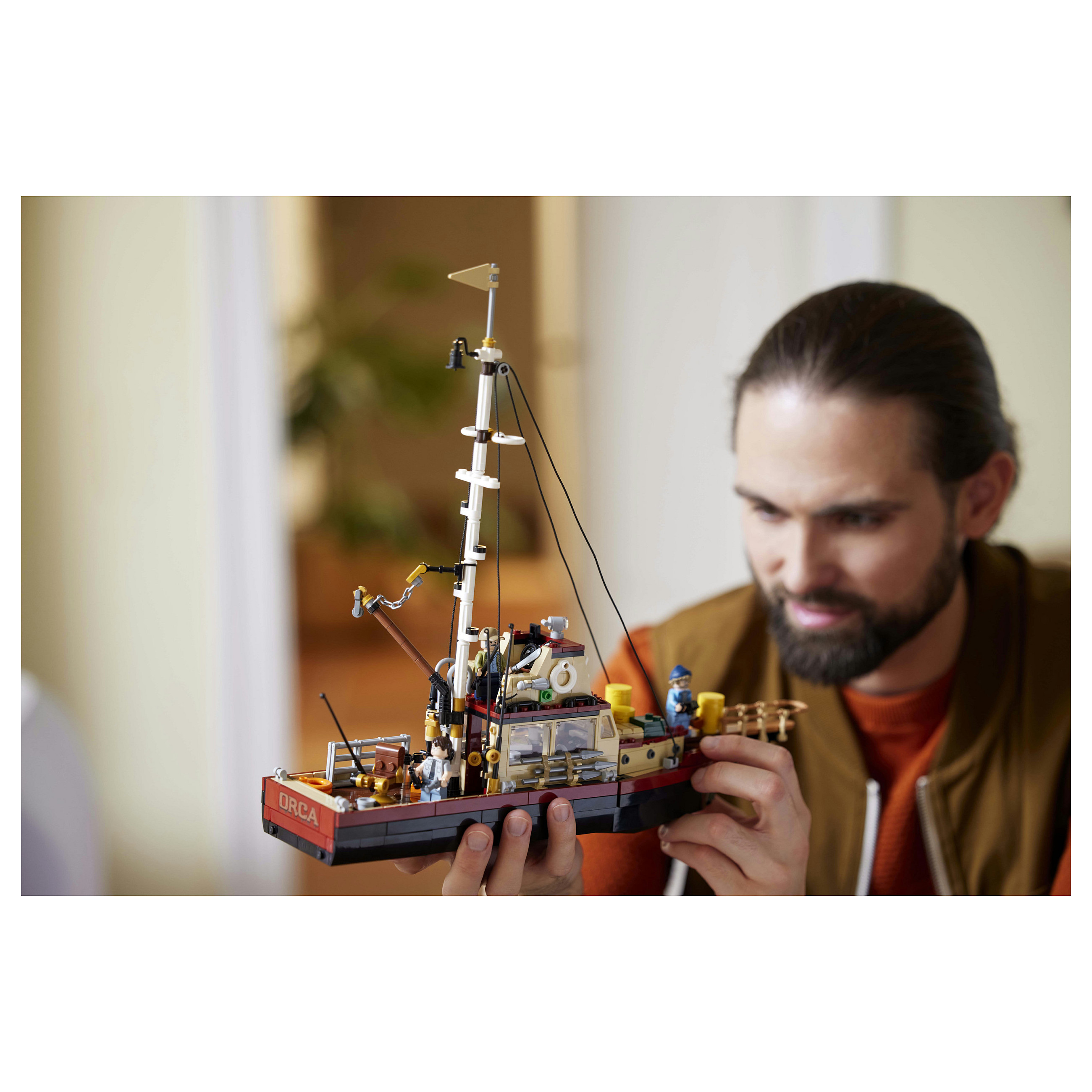 LEGO 21350 Ideas The White Shark - 8