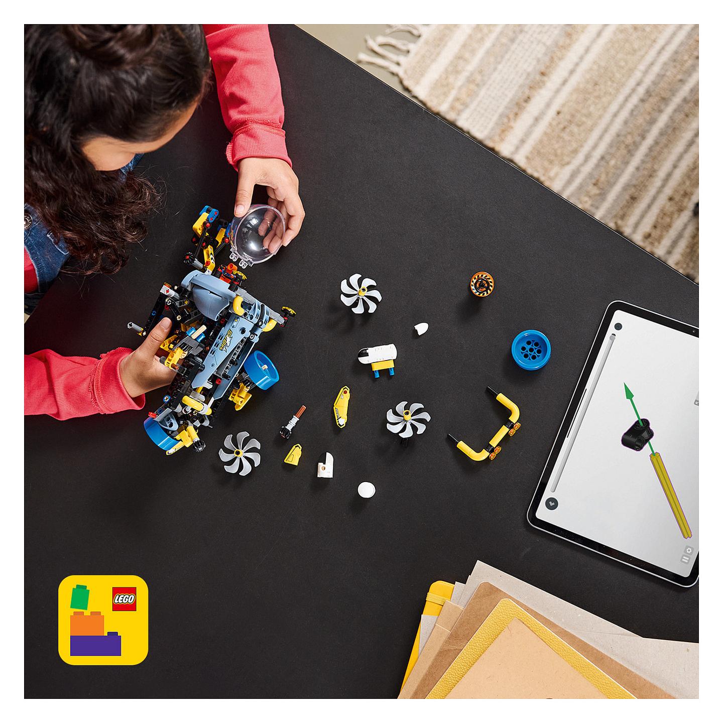 LEGO Technic Deep-Sea Research Submarine - 19