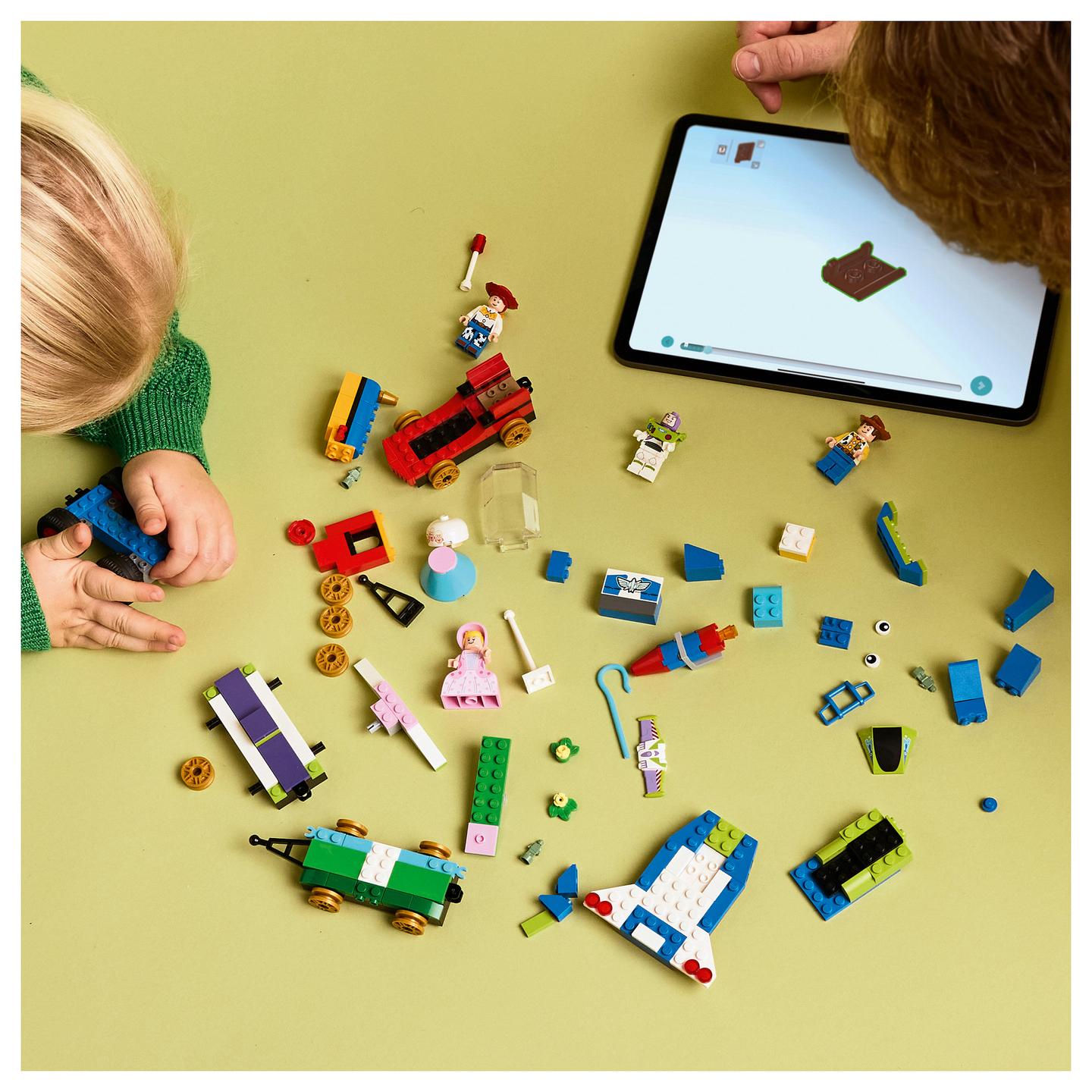 LEGO Disney Toy Story Celebration Train & RC Car - 6