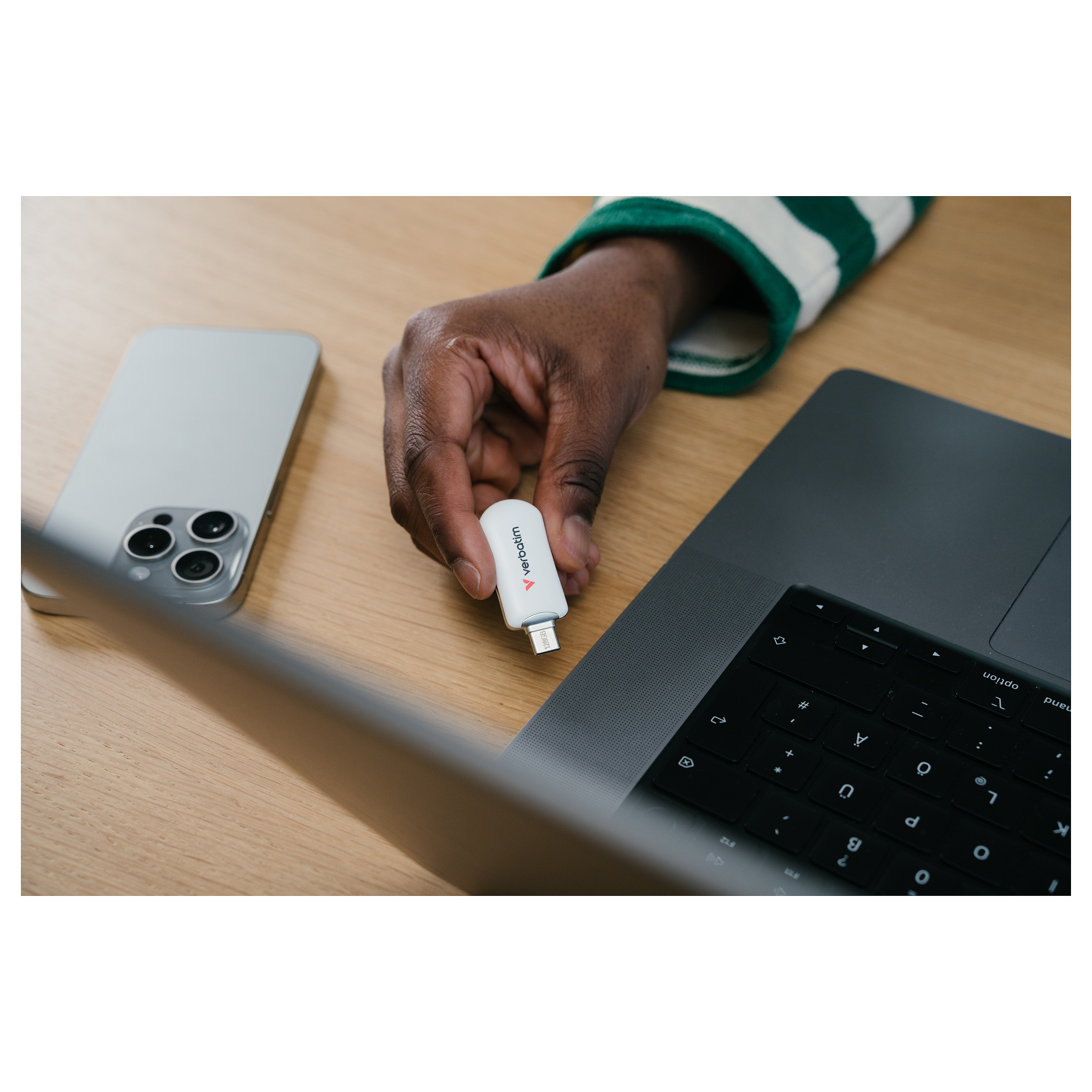 USB STICK 256GB Verbatim Plectra USB-C, e bardhë - 8