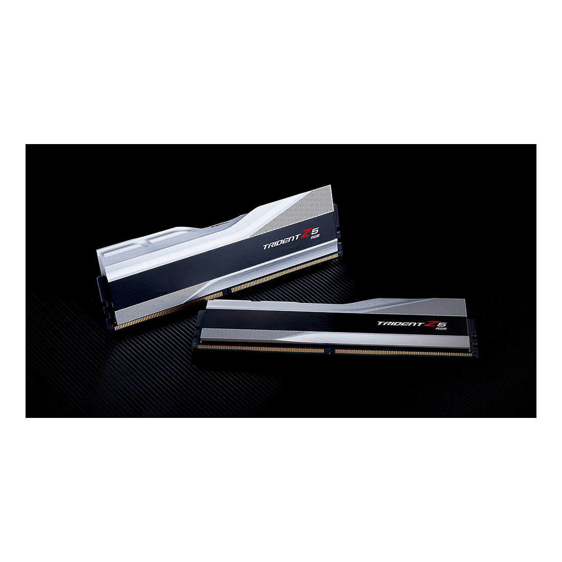 RAM Memorie DDR5 G.Skill Trident Z5 RGB / 32GB(2x16GB) / UDIMM / 6400MHz / CL32 / 288-pin - 6